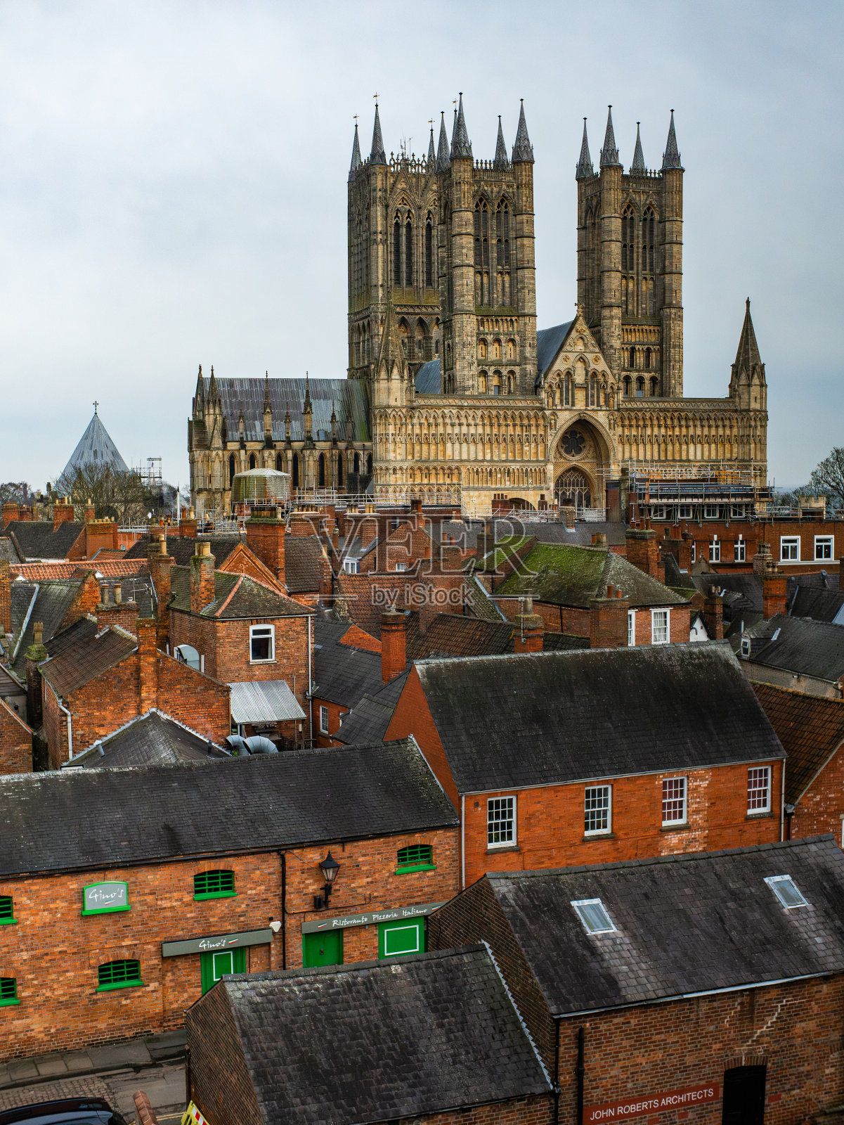 游客们走在林肯市繁忙的街道上。都市生活社论都市生活的喧嚣照片摄影图片