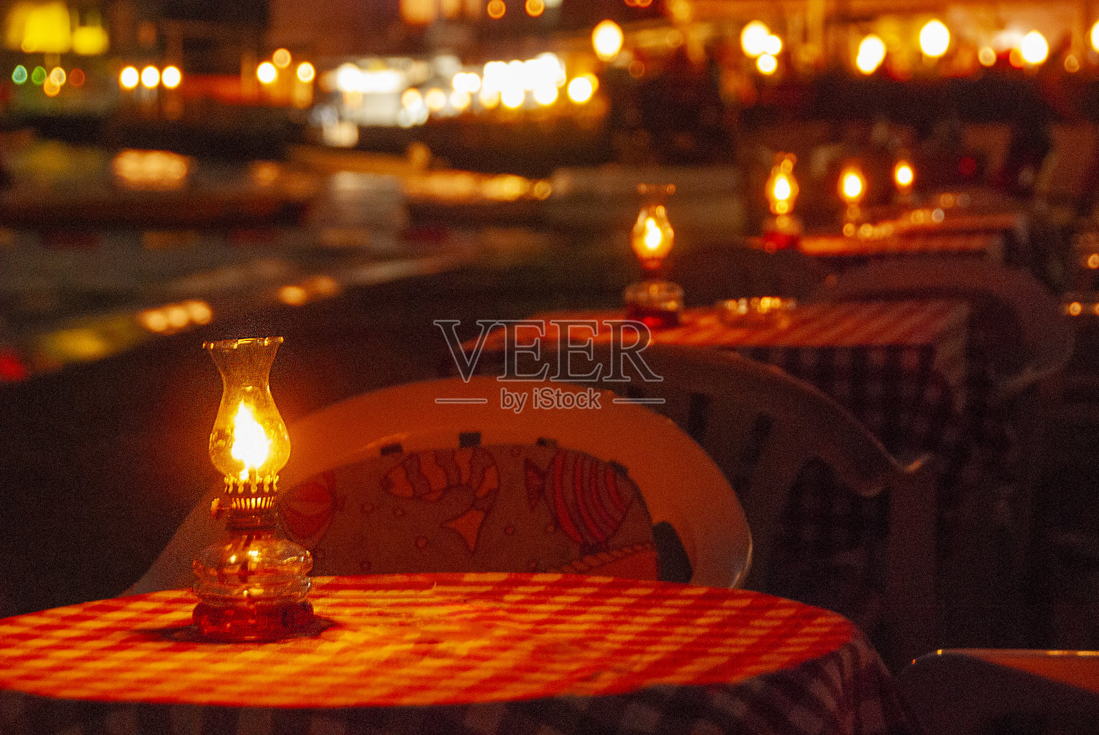 老式煤油灯照片摄影图片