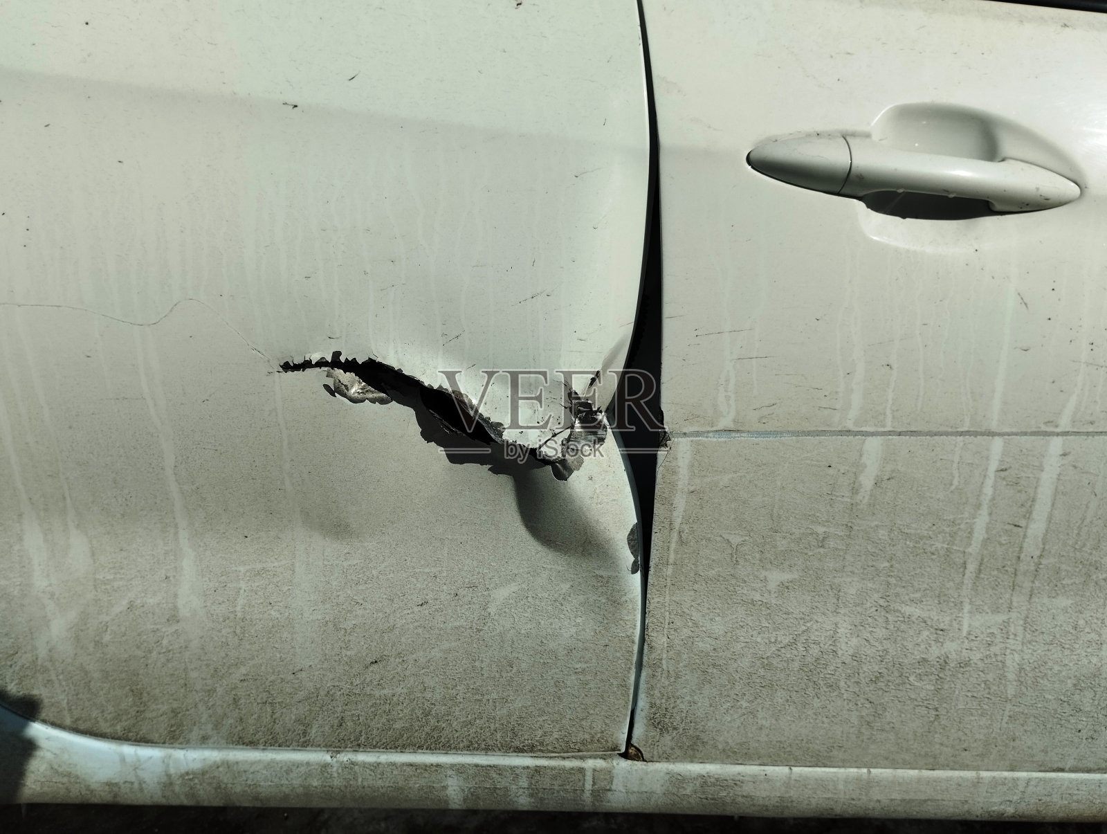 车祸后的汽车照片摄影图片