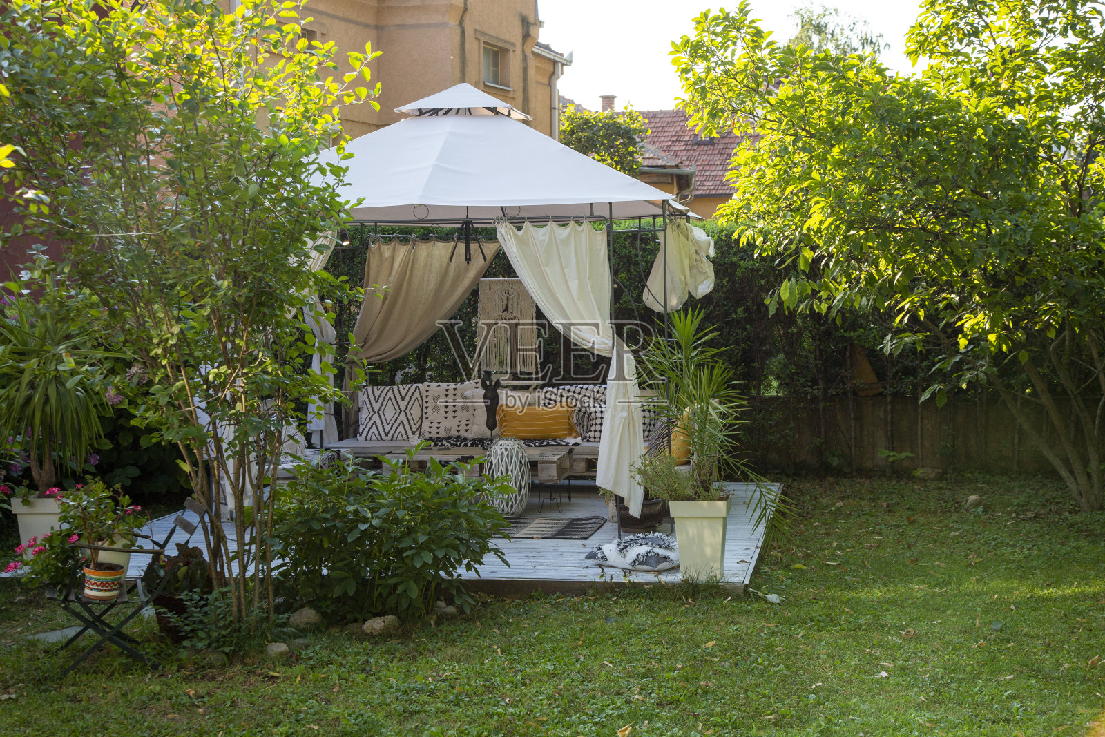 夏天的凉亭照片摄影图片