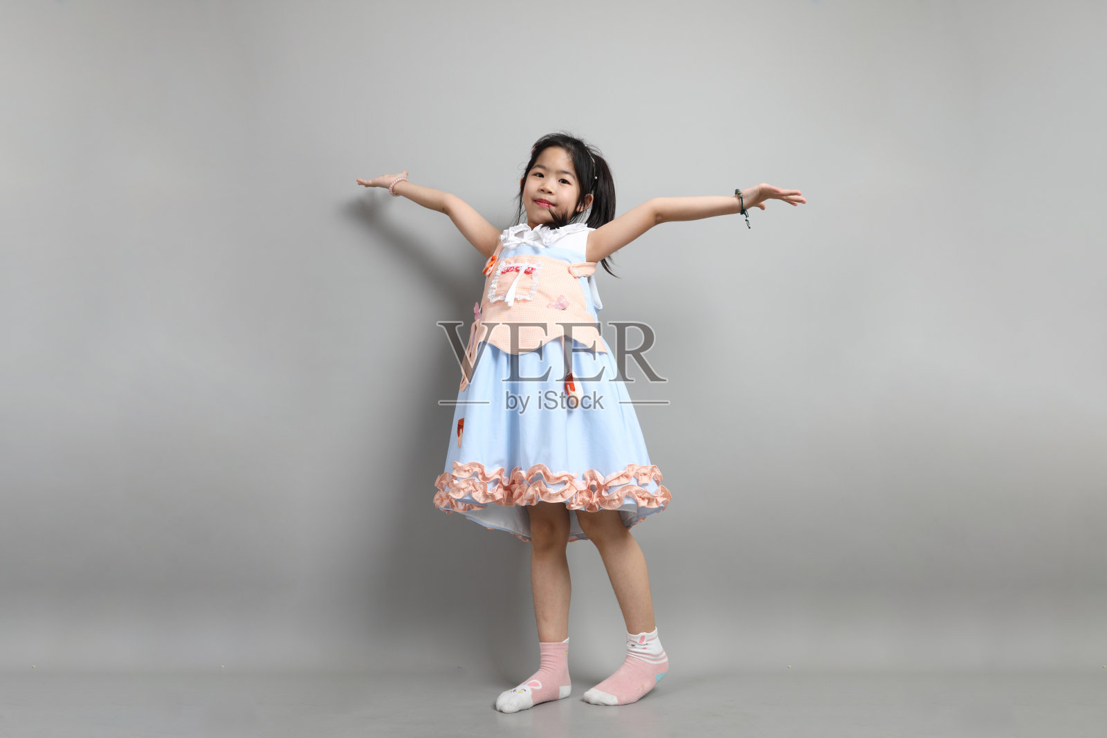 亚洲小女孩照片摄影图片