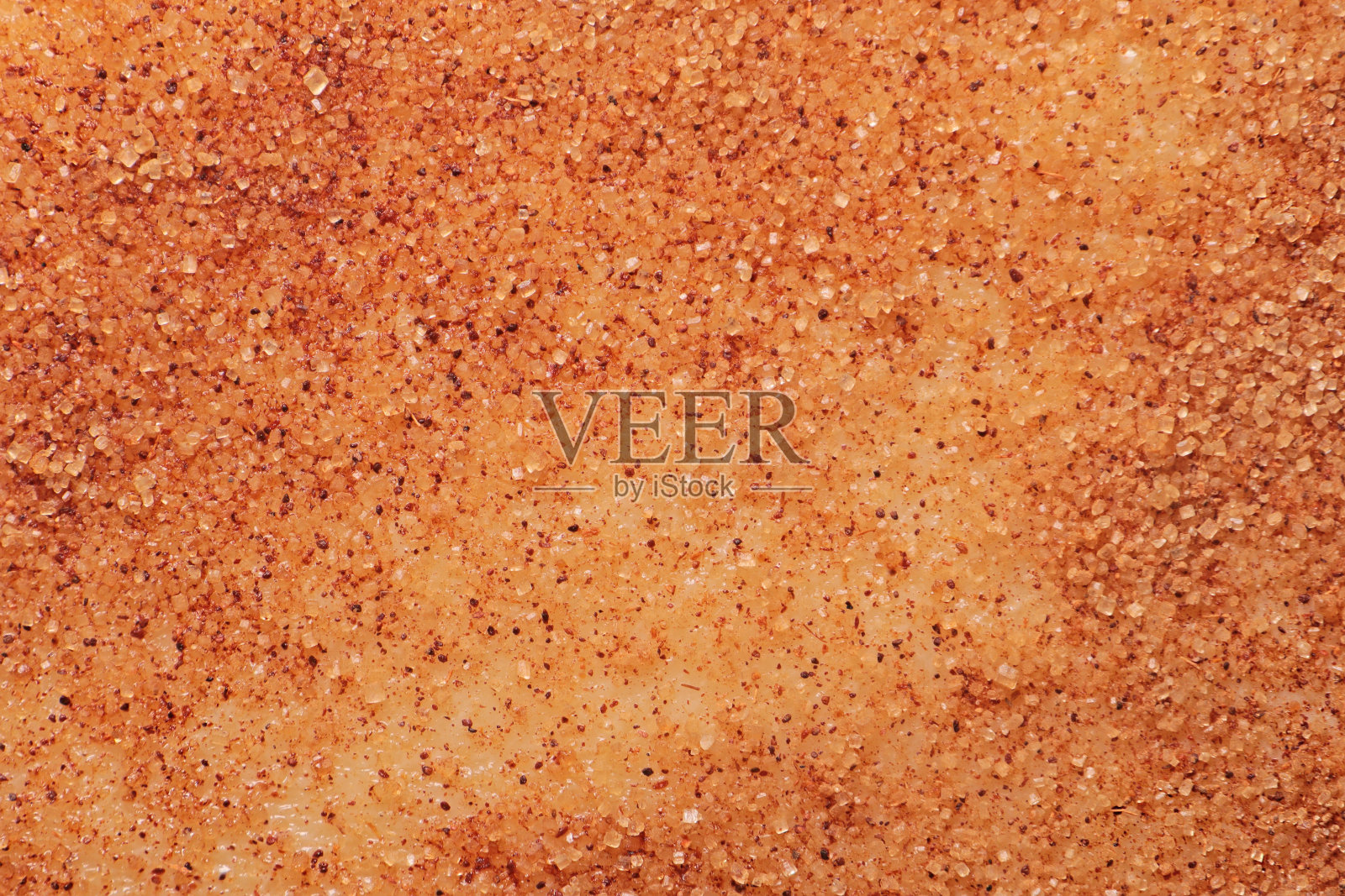 面团表面的砂糖和肉桂粉照片摄影图片