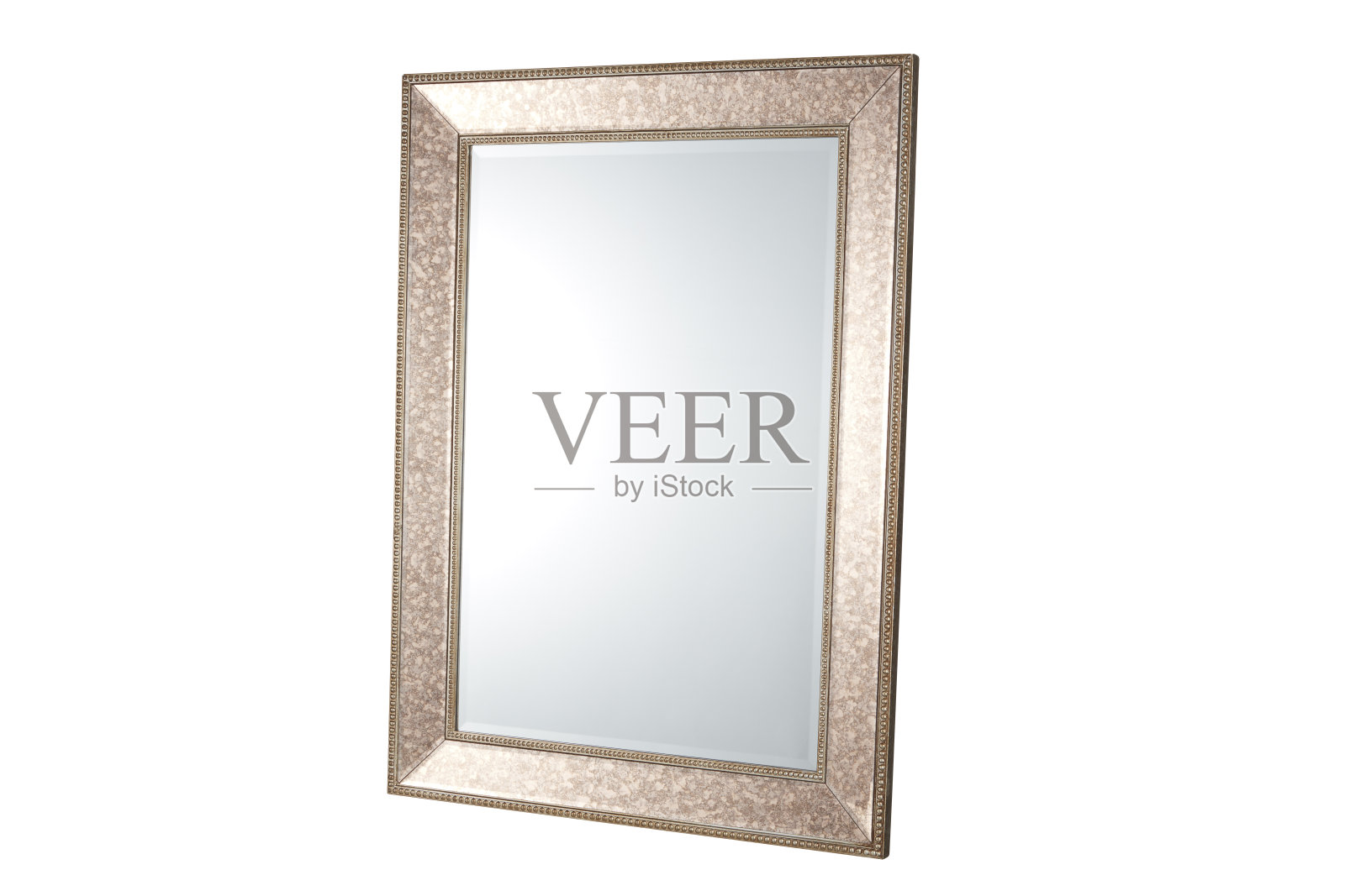 镜子在质朴的框架在白色的背景照片摄影图片