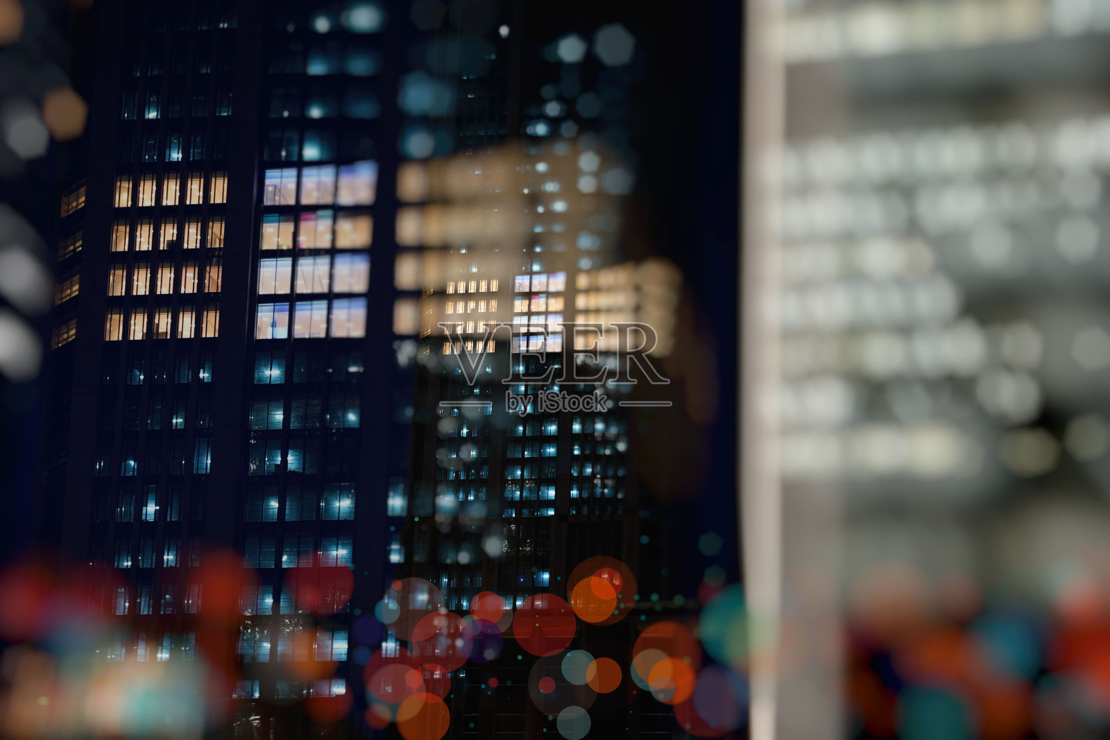 夜间办公室辉光照片摄影图片