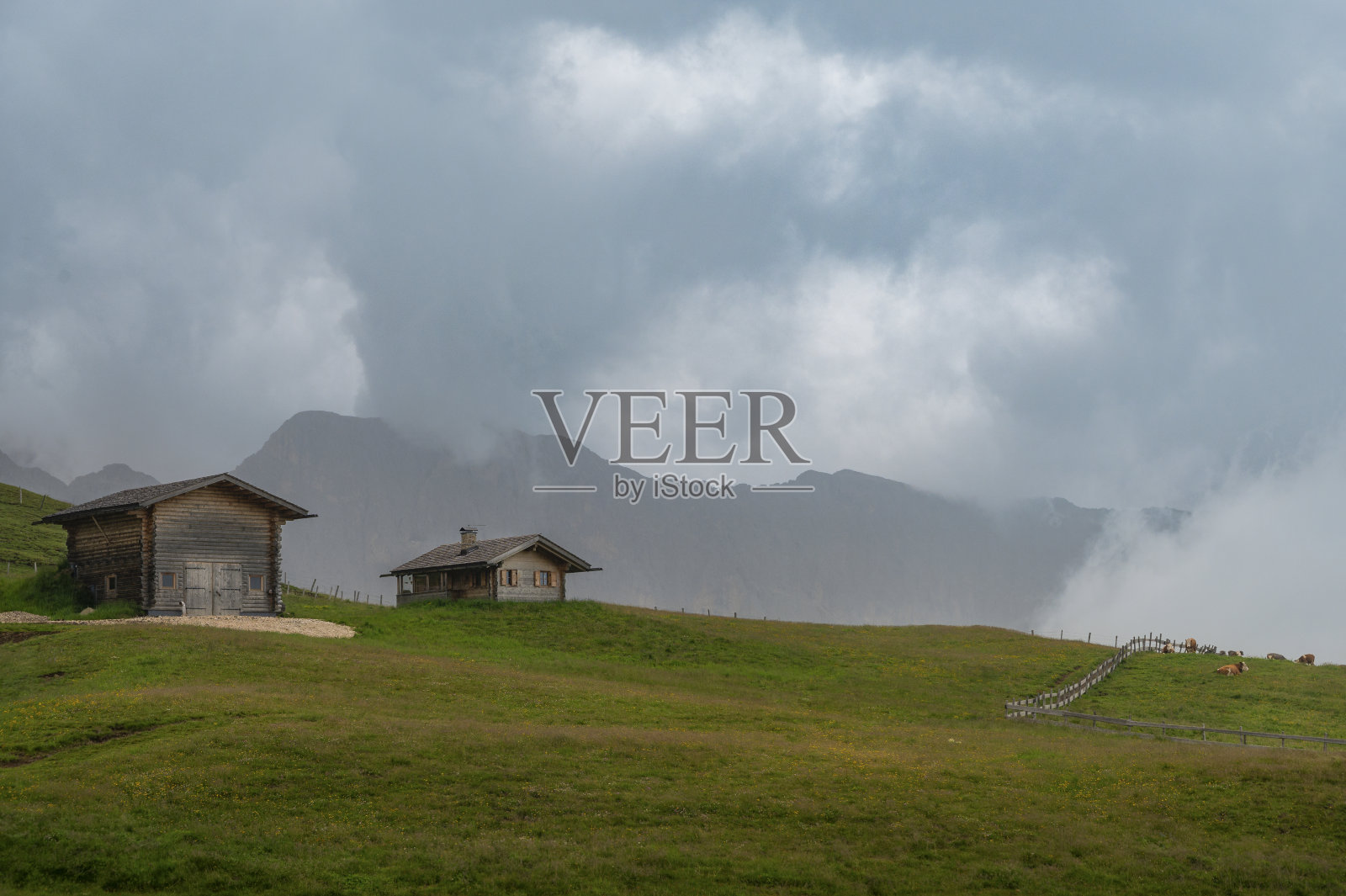 萨索·皮亚托和萨索·伦戈，特伦蒂诺上阿迪杰，意大利照片摄影图片