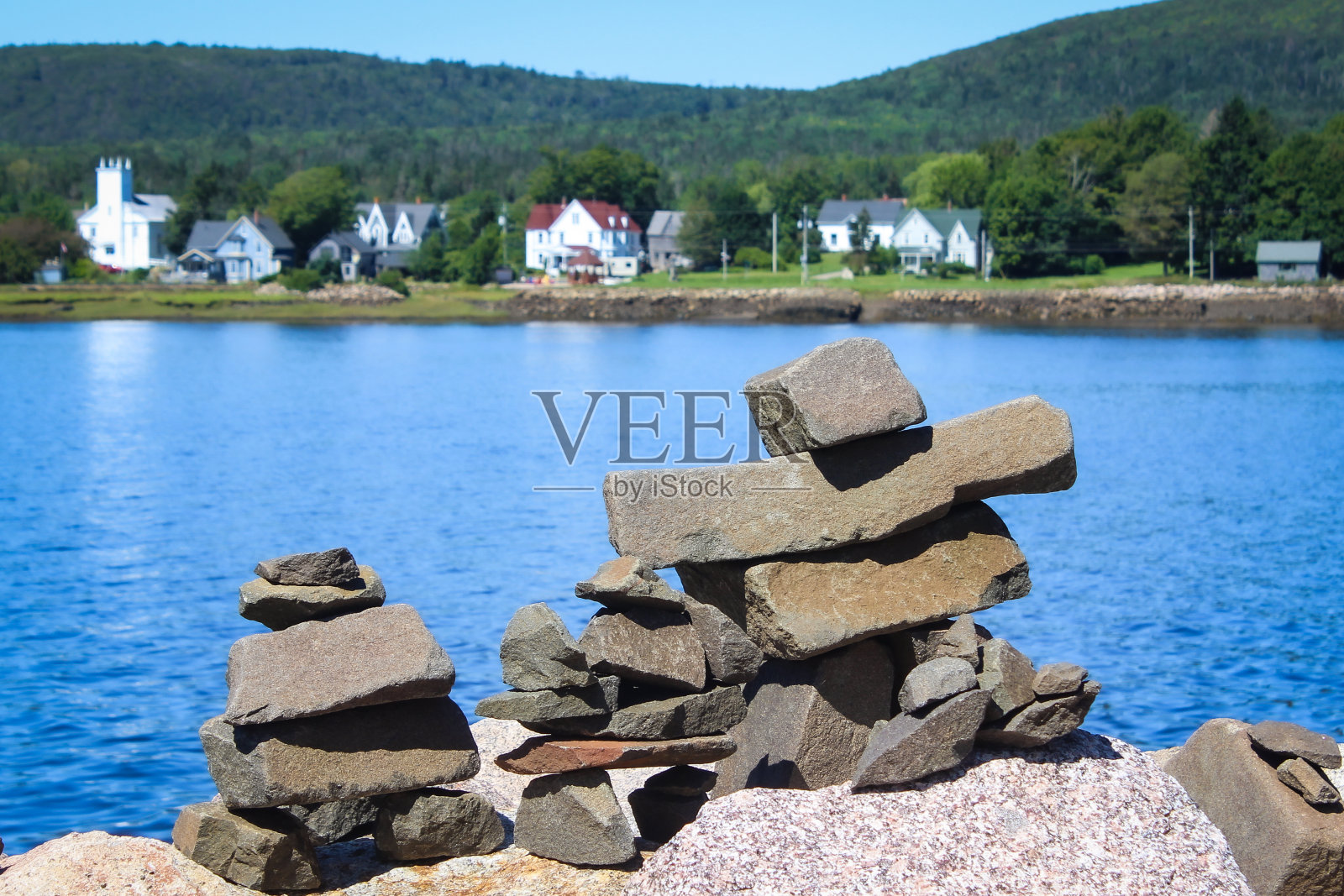 安纳波利斯皇家因纽克舒克石堆照片摄影图片