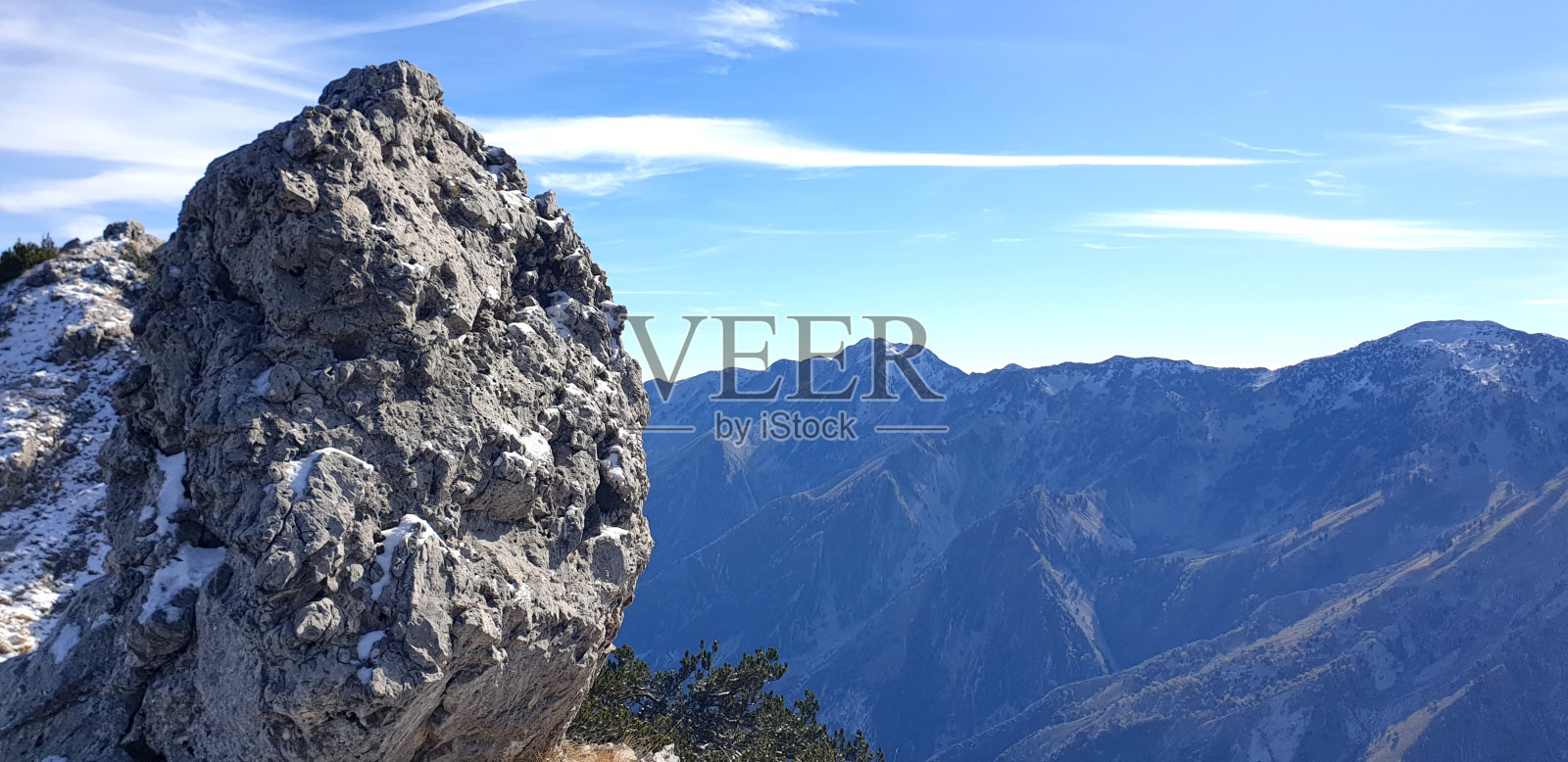 大自然的威严:徒步旅行和山地冒险照片摄影图片