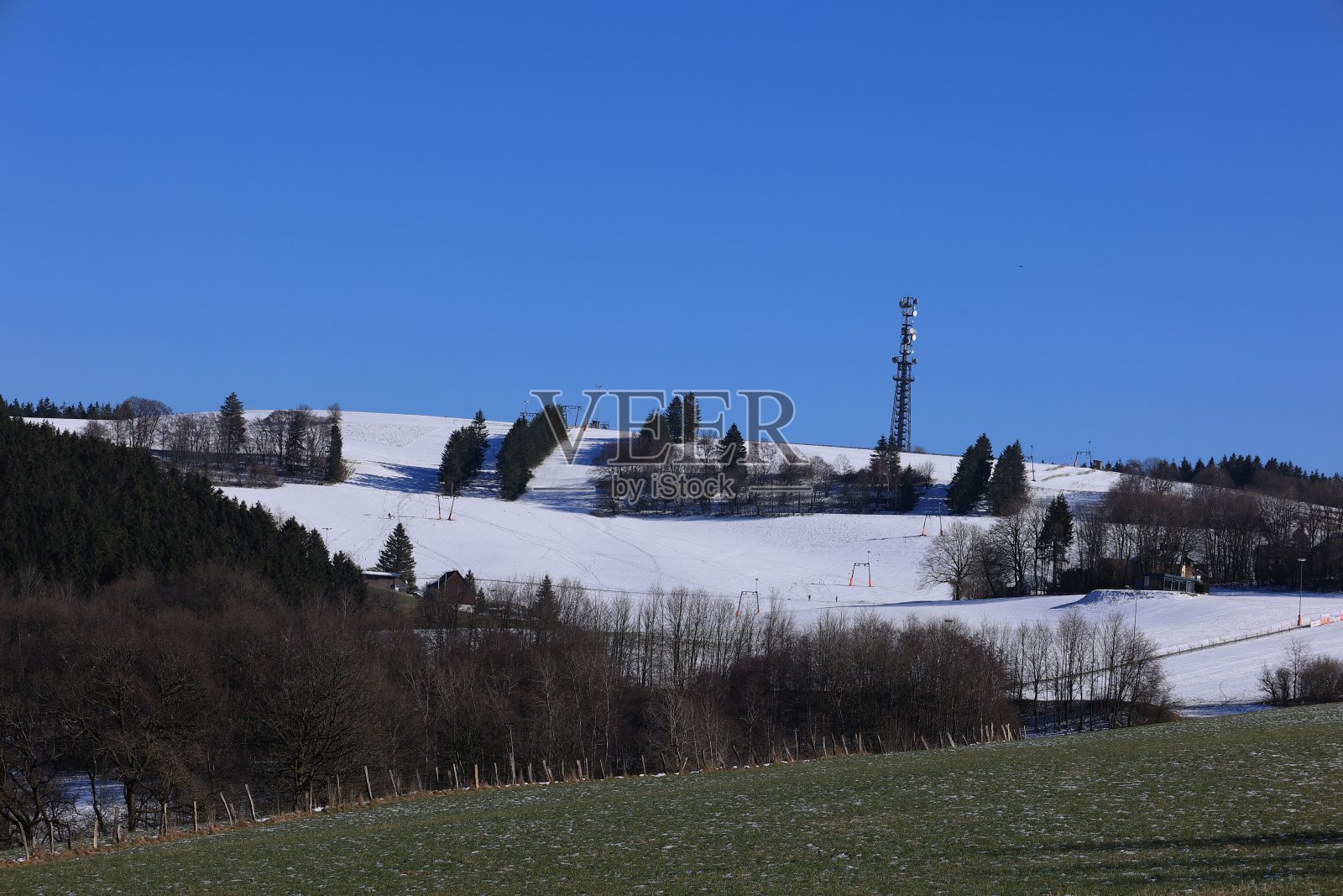 索尔兰冬天的最后几天照片摄影图片