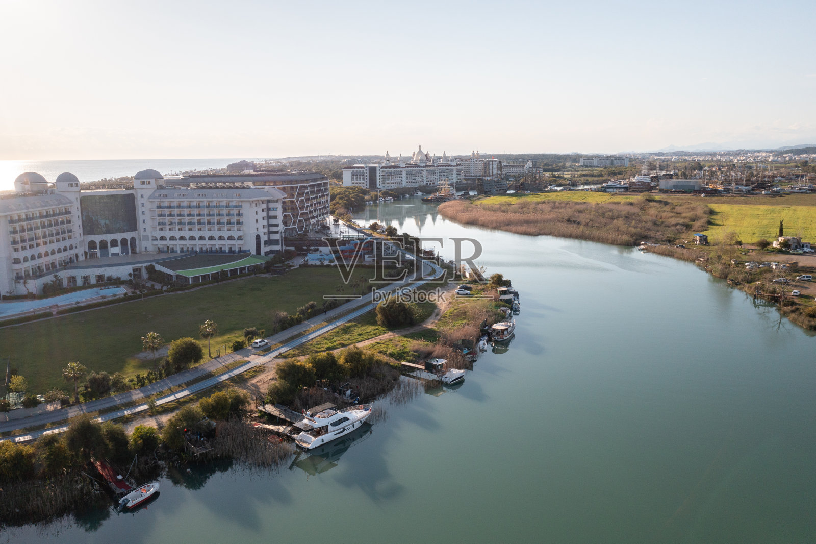 Manavgat Mendirek海岸鸟瞰图照片摄影图片