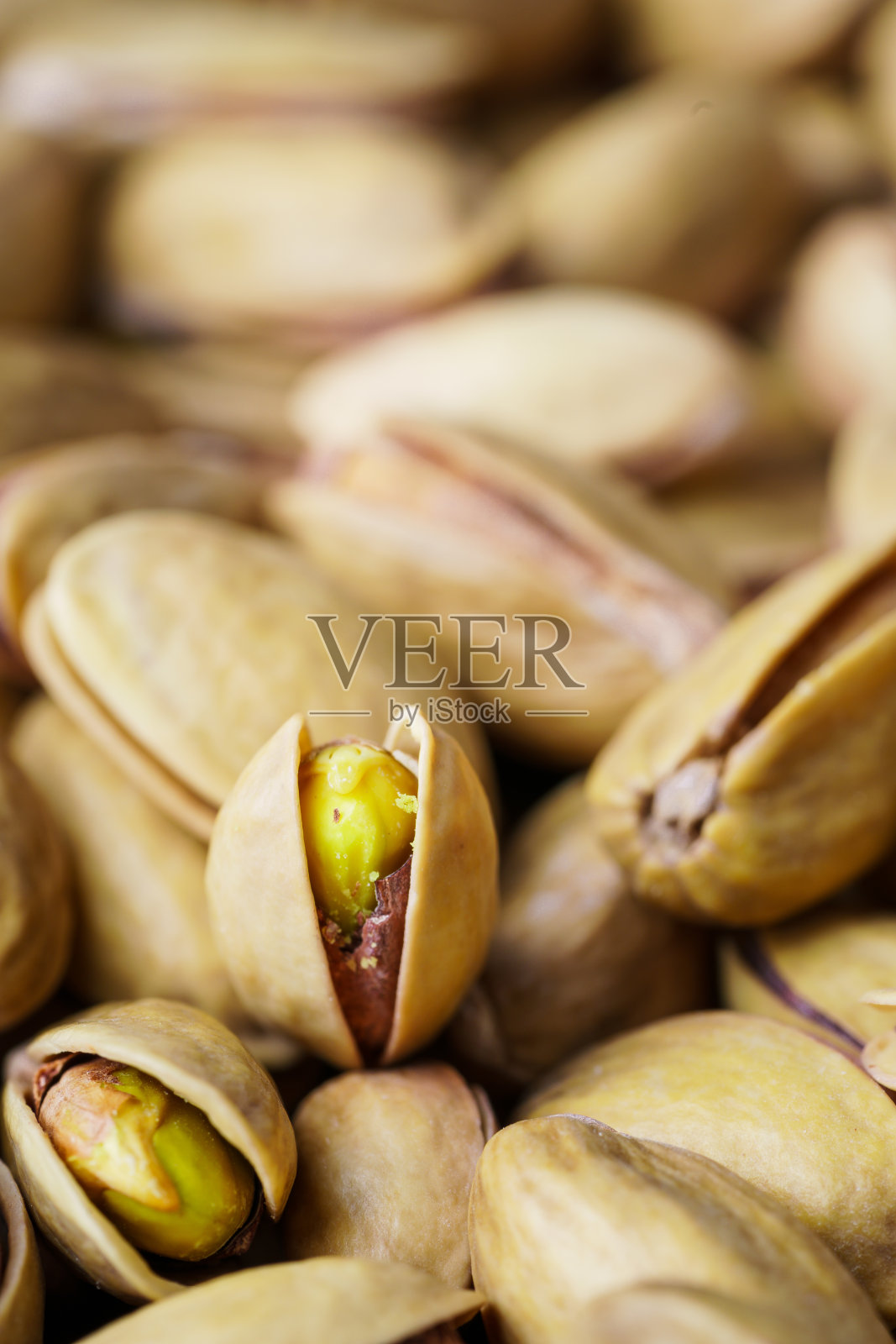 烤和腌制的或生的有机开心果照片摄影图片