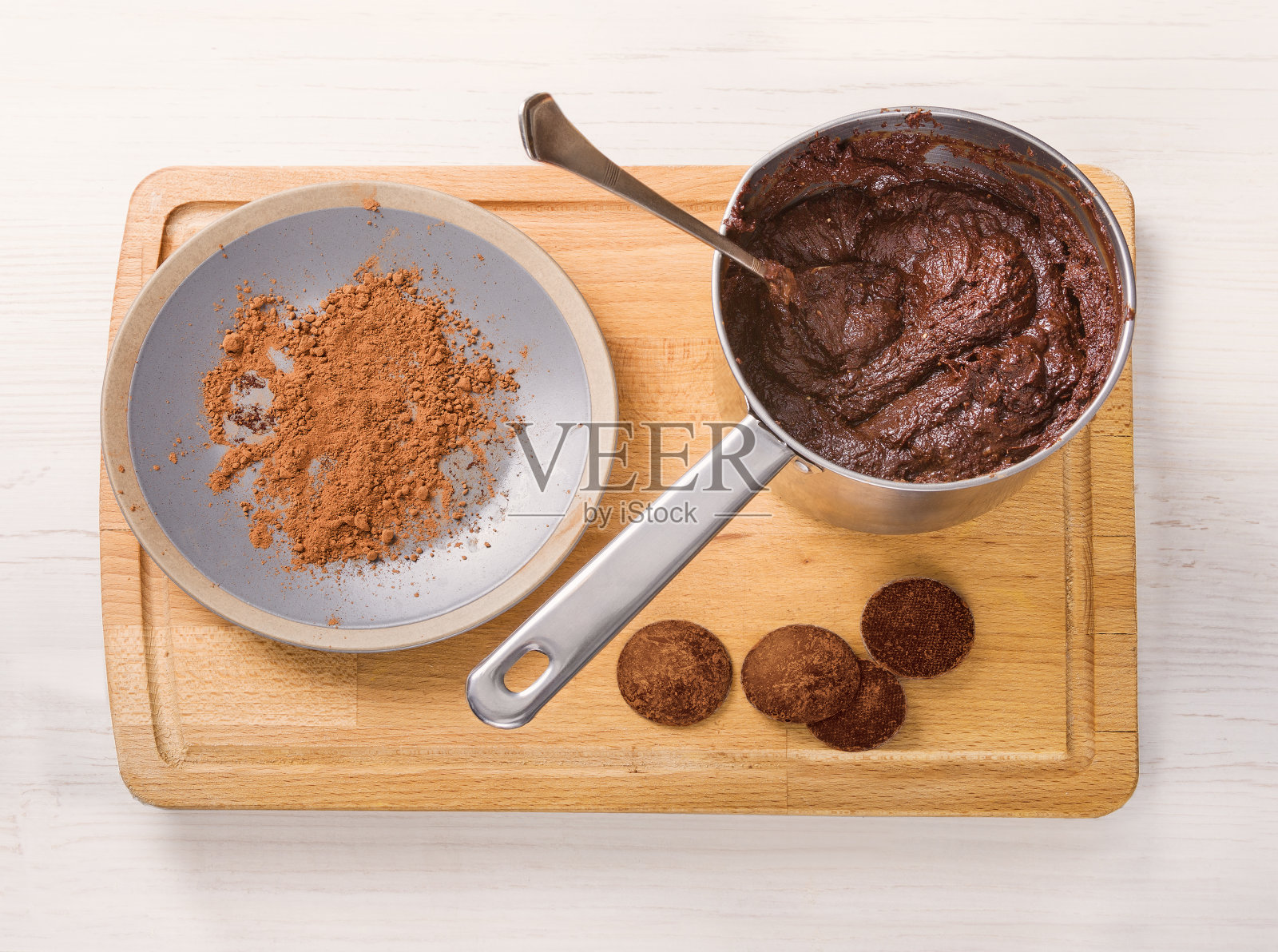 巧克力松露的配料。从上面看照片摄影图片