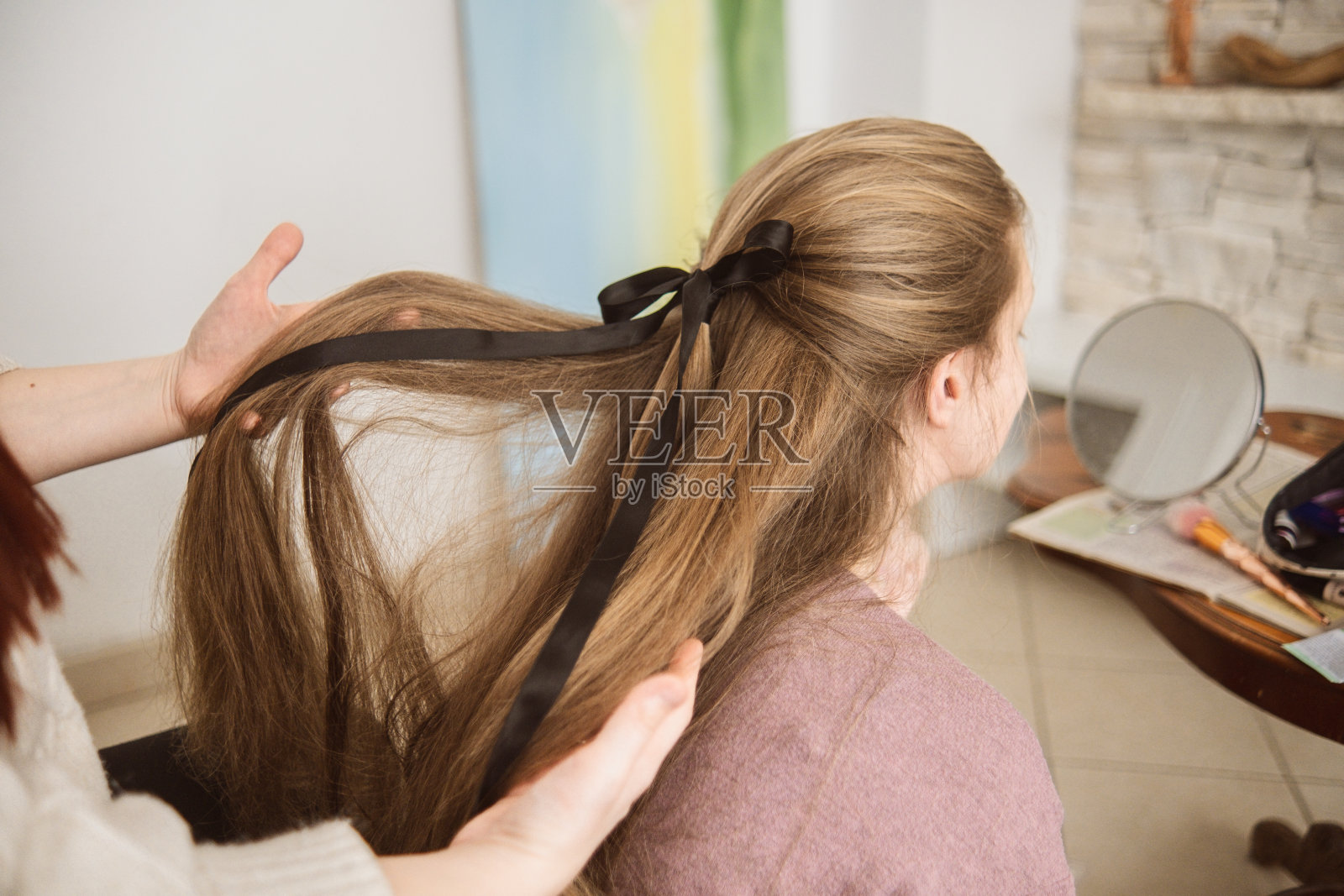 对于纠结的头发，可以使用不同的刷子照片摄影图片