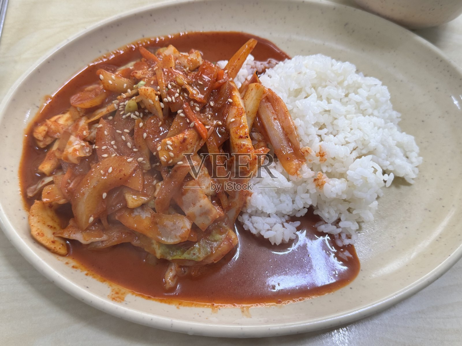 韩国菜，Ojingeodeopbap照片摄影图片