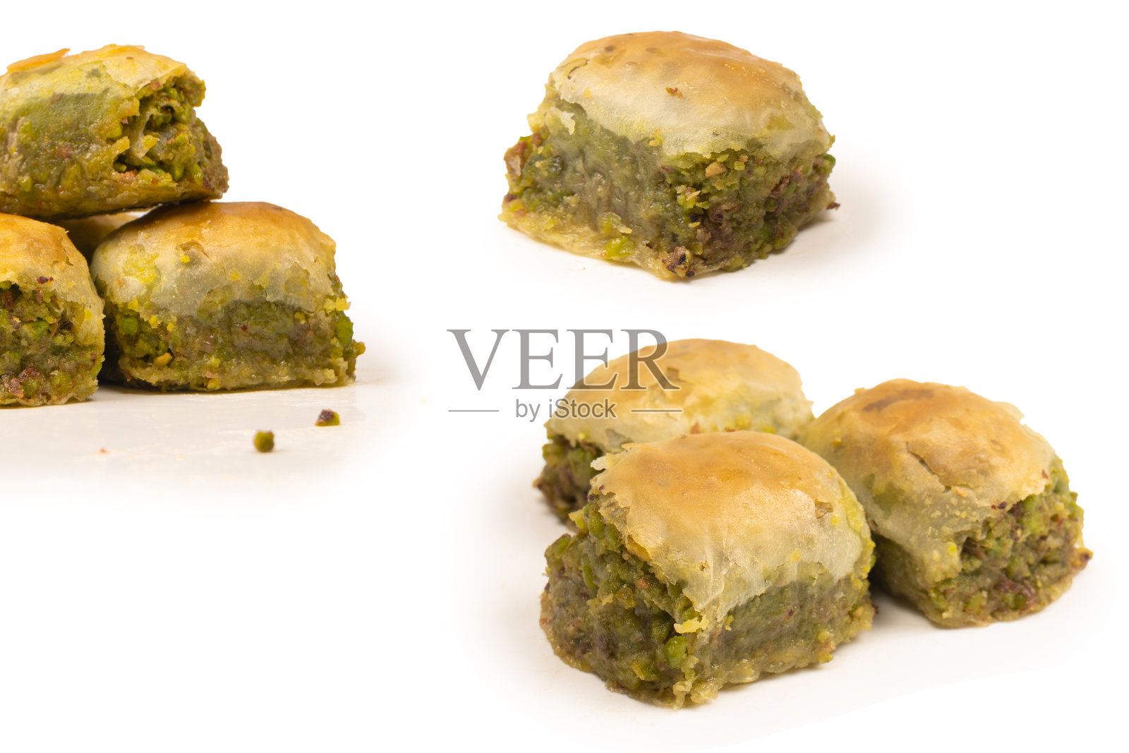 土耳其开心果baklava孤立在白色背景上。照片摄影图片