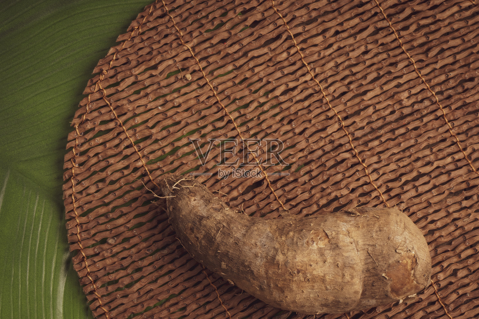 山药或可食用山药块茎-薯蓣。健康的食物照片摄影图片
