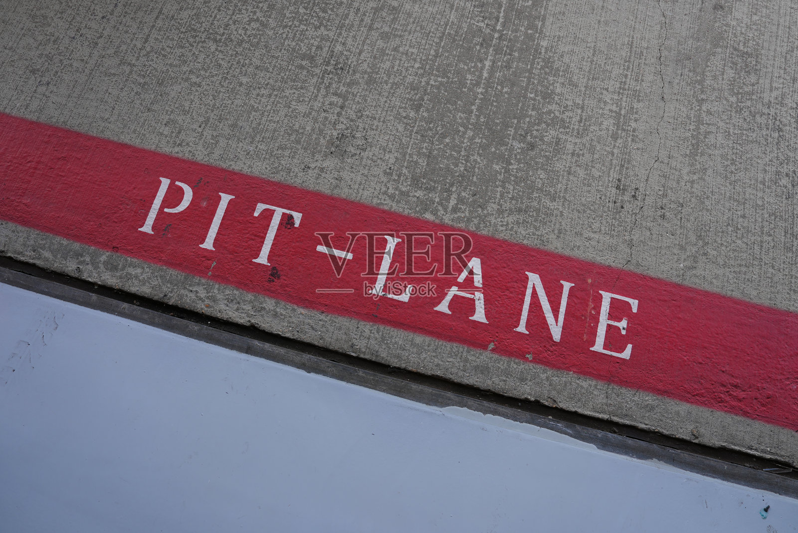 维修站通道照片摄影图片