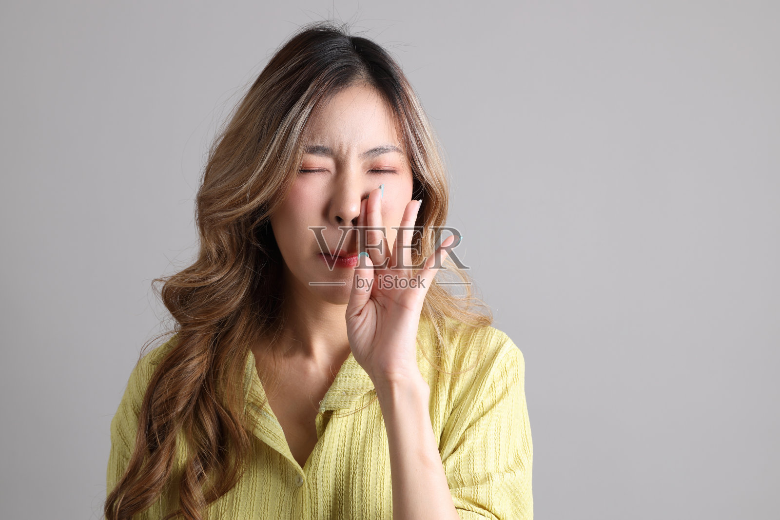 年轻女子照片摄影图片