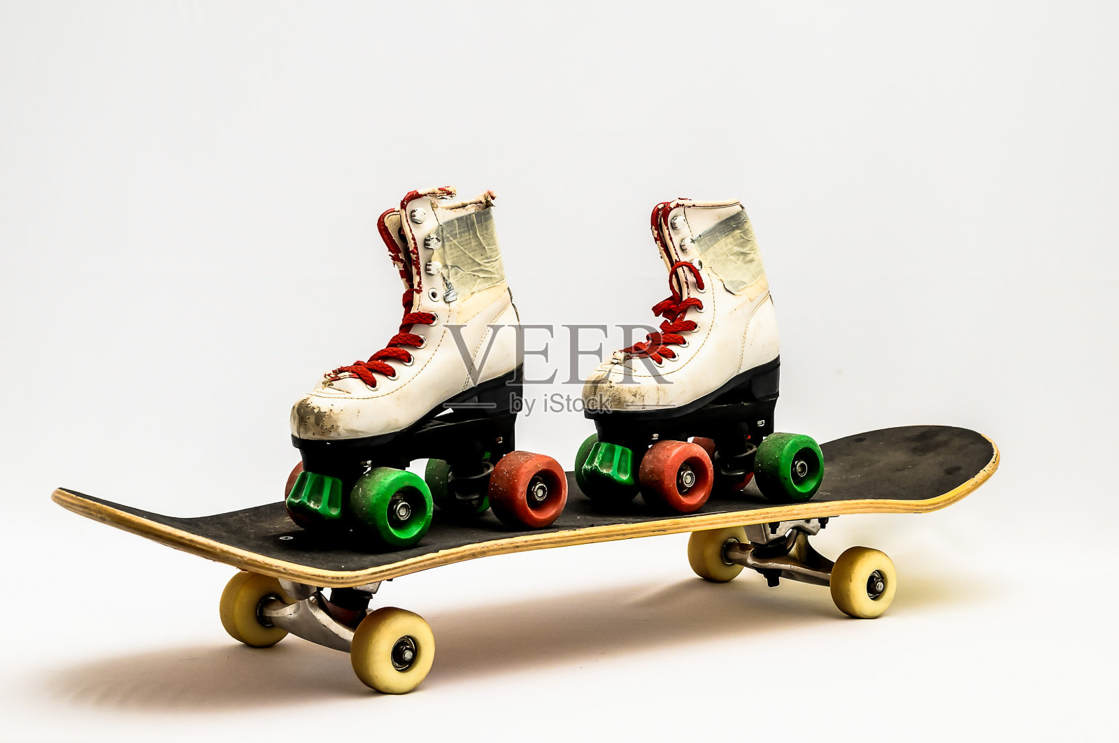 旧的木制滑板照片摄影图片