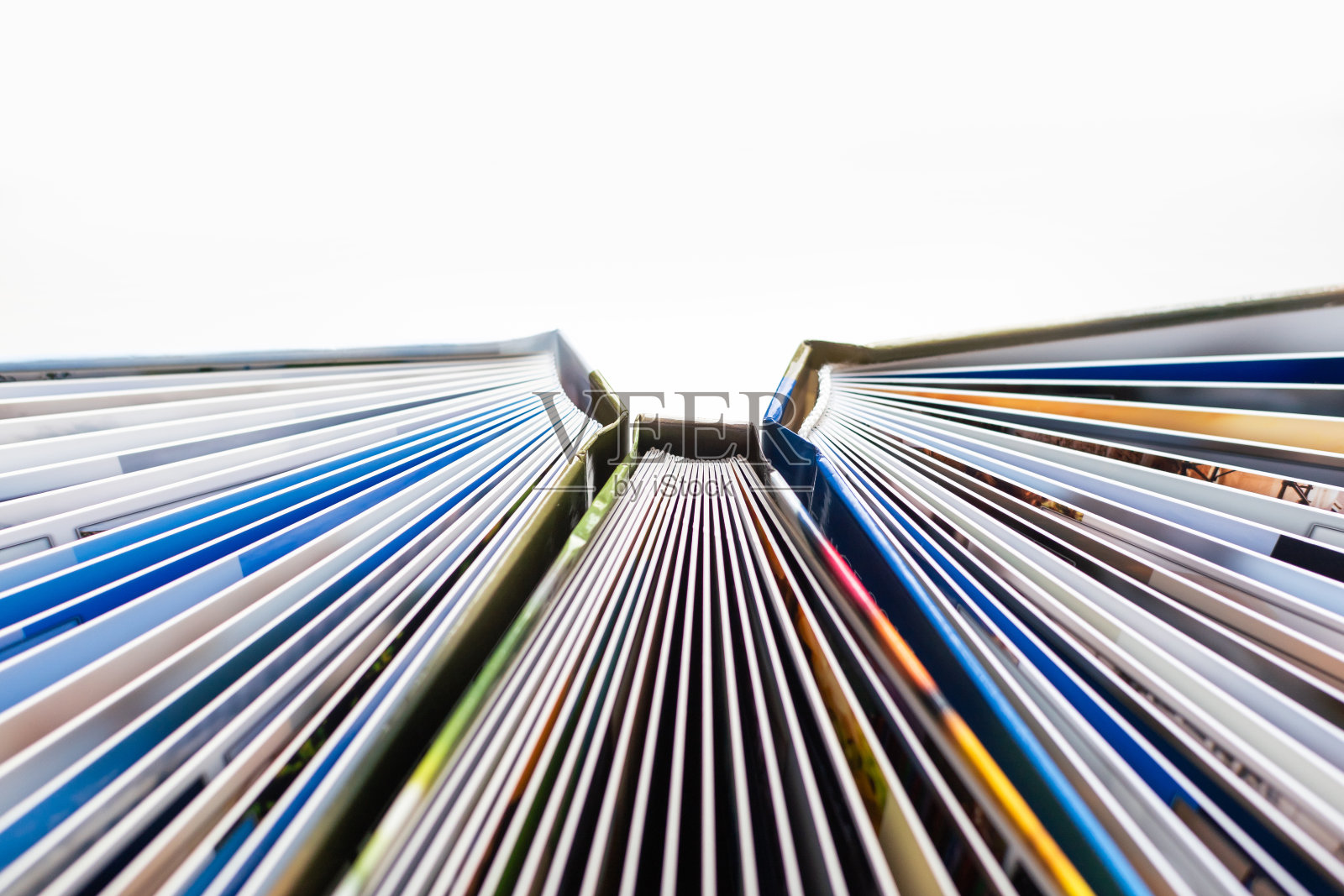 画册的书脊。从山顶俯瞰照片摄影图片