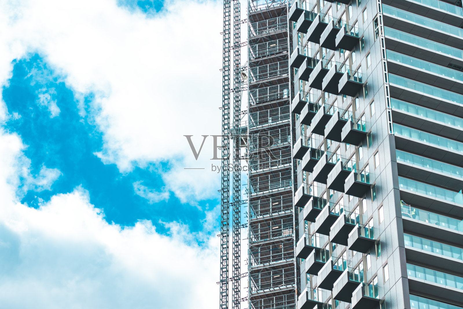 伦敦的摩天大楼和建筑工地照片摄影图片