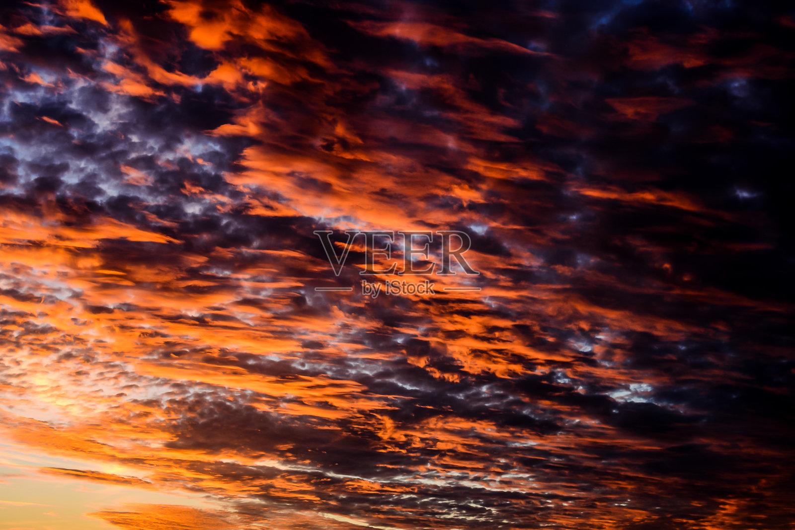 日落时的彩云照片摄影图片