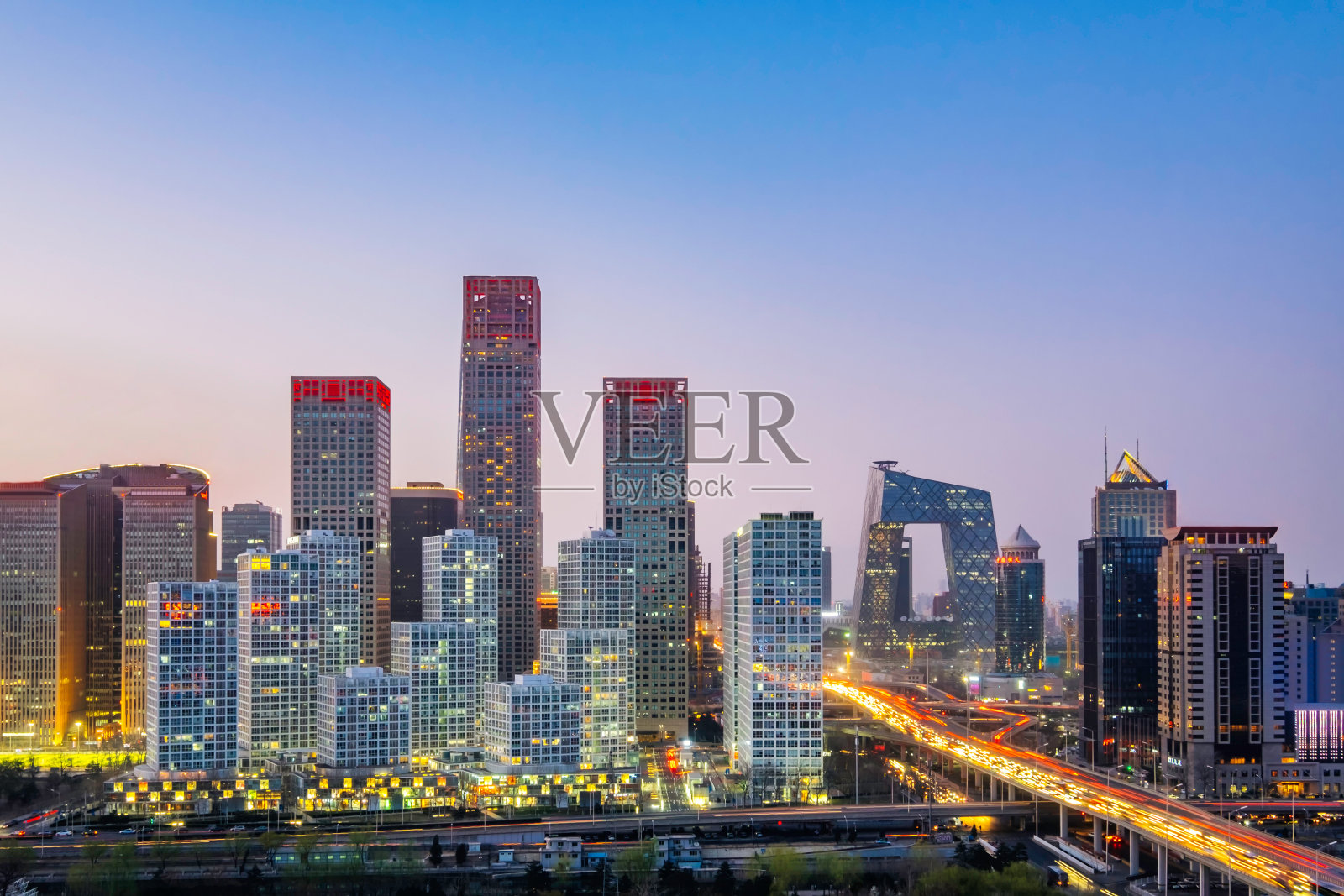 北京城市天际线夜景，中国照片摄影图片