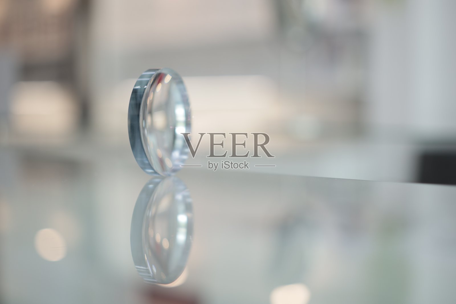 眼镜镜片，眼镜镜片照片摄影图片