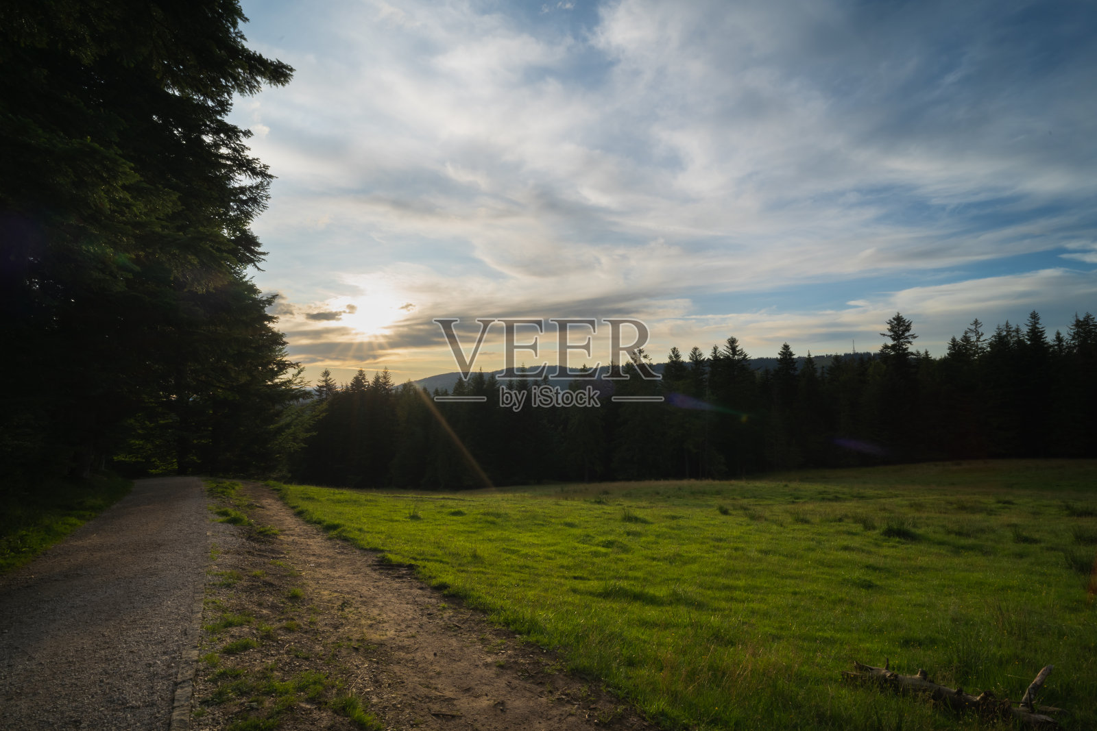 波兰的塔特拉国家公园，喀尔巴阡山脉的夏季。照片摄影图片