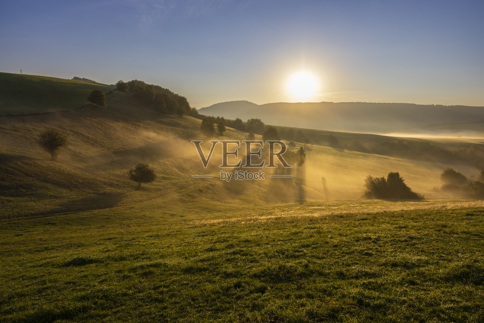 喀尔巴阡山脉景观，斯洛伐克东部照片摄影图片
