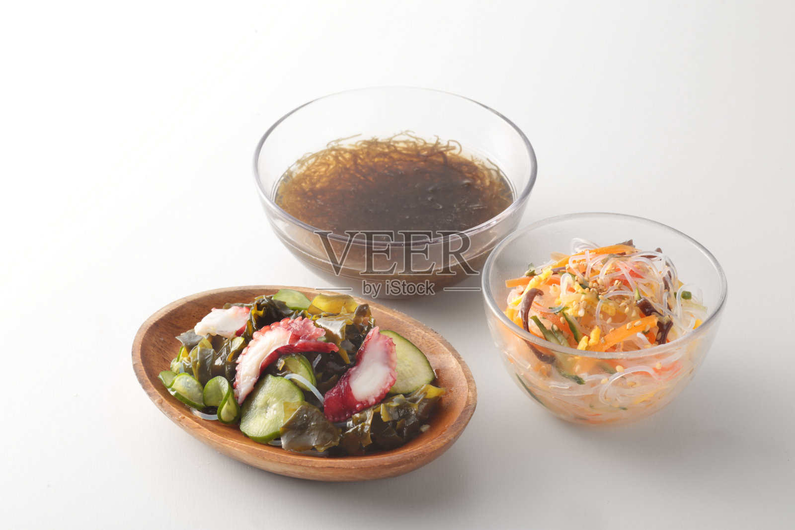 用日本传统调味料腌制的菜肴照片摄影图片