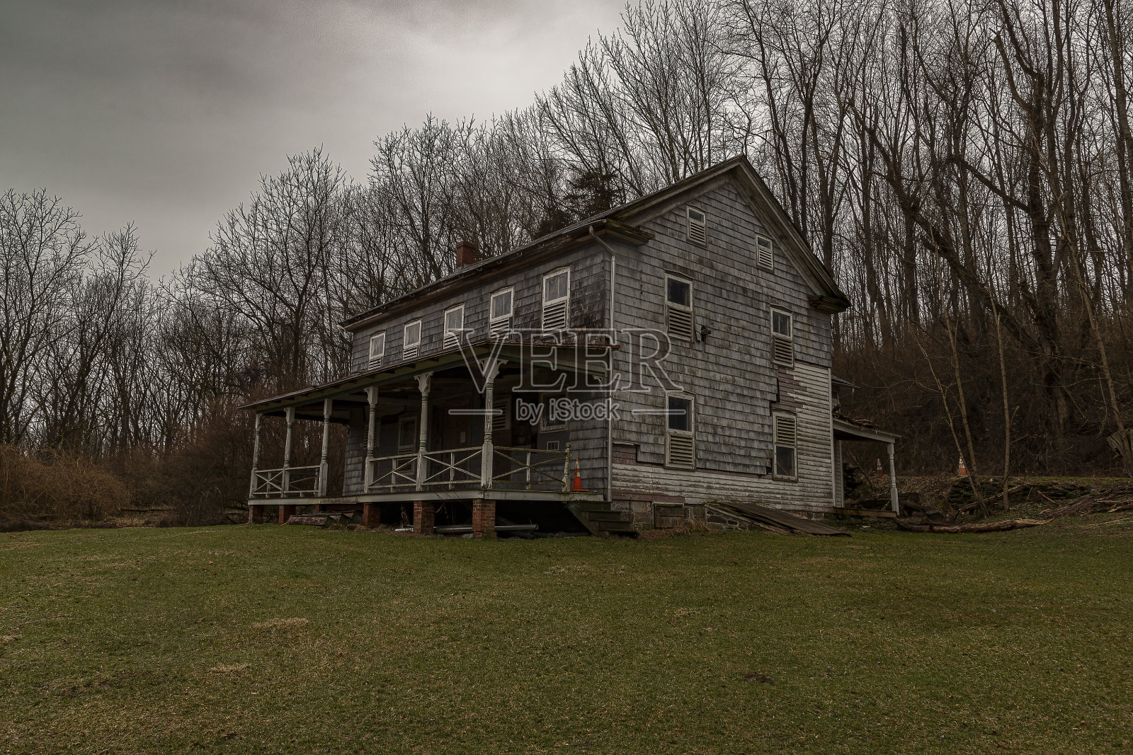 特拉华水口国家娱乐区的废弃农舍照片摄影图片