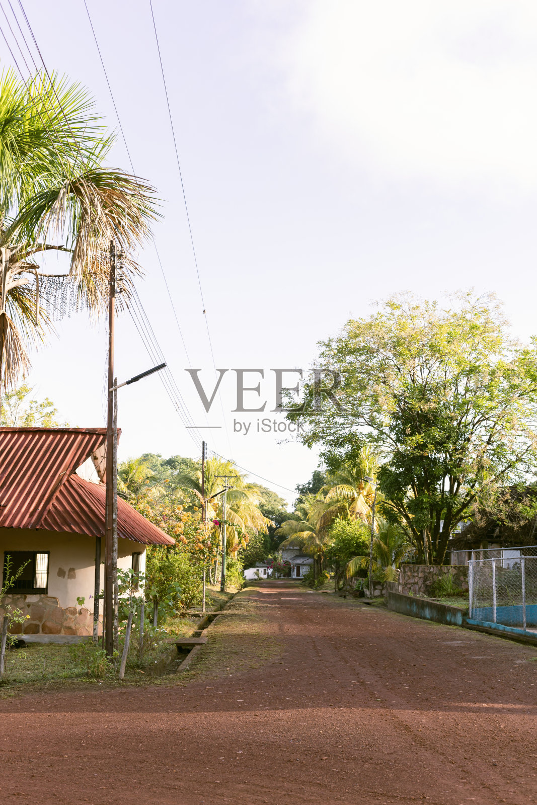 委内瑞拉卡纳伊马国家公园的卡纳伊马村照片摄影图片