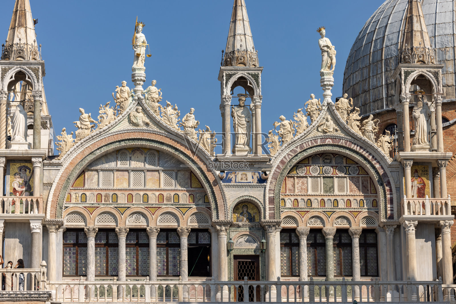 意大利威尼斯圣马可大教堂的南立面。照片摄影图片