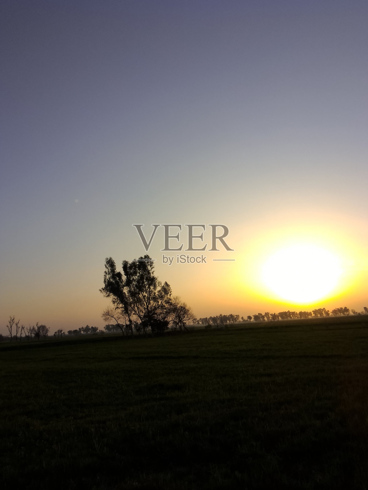 溺水的太阳照片摄影图片