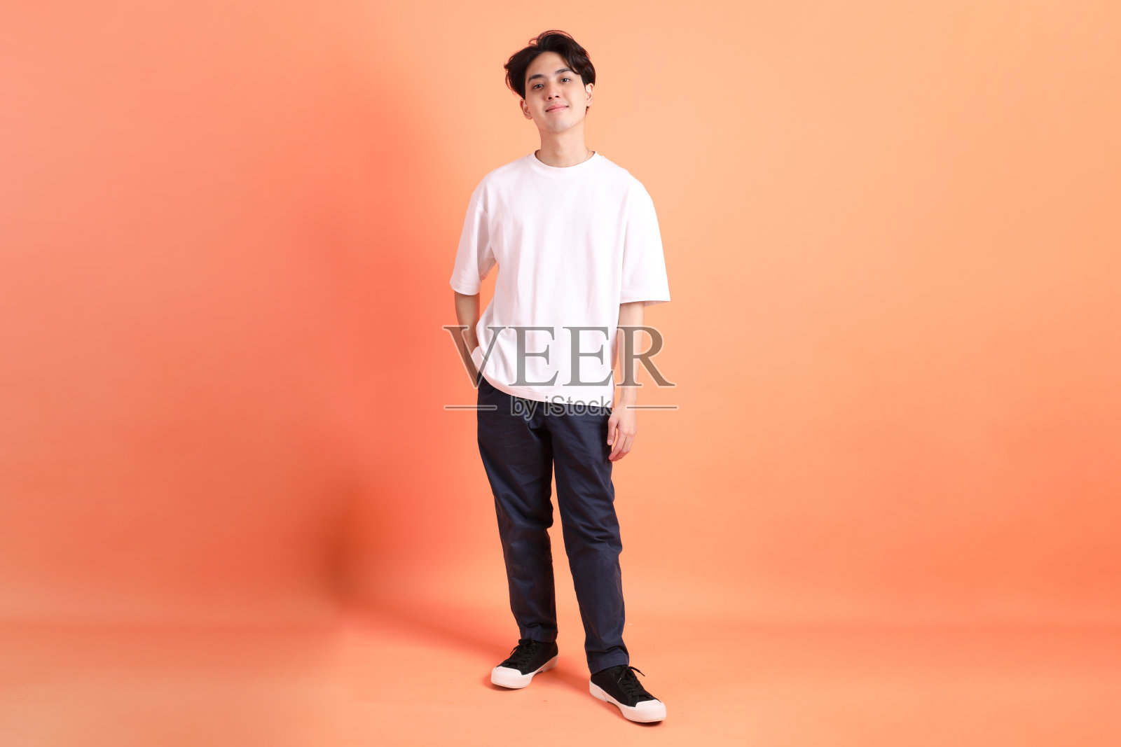 20多岁的男人照片摄影图片