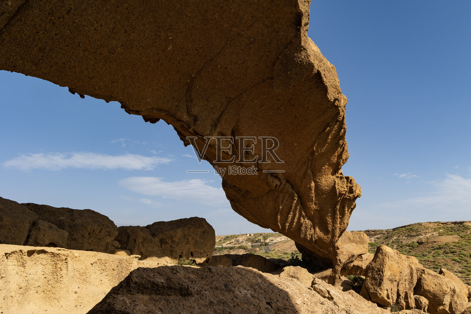 塔乔拱门，由火山凝灰岩组成的天然拱门，位于西班牙特内里费岛阿里科照片摄影图片