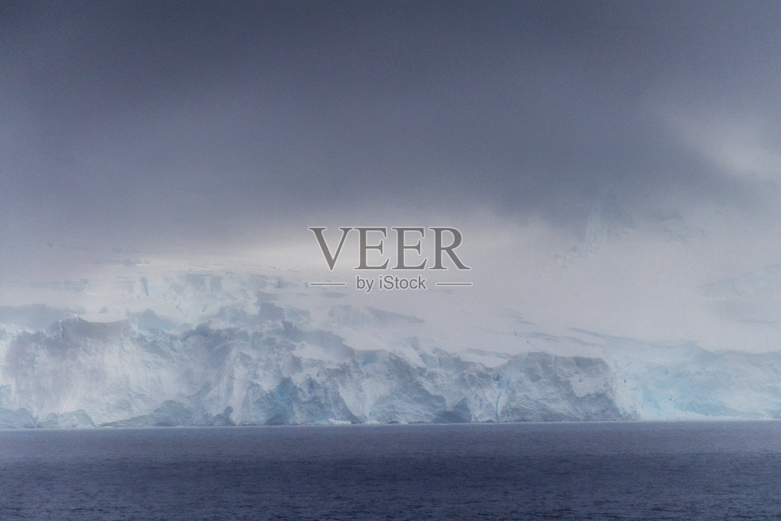 布拉班特岛附近的南极景观照片摄影图片