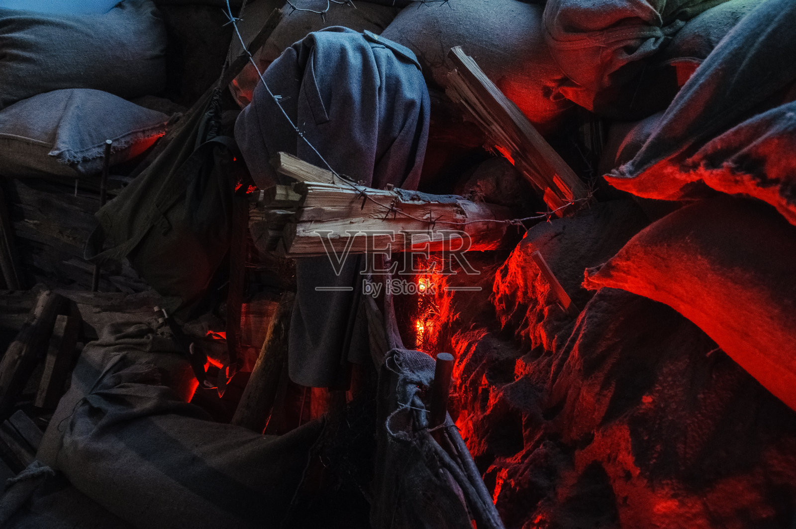 用火装饰防御建筑照片摄影图片