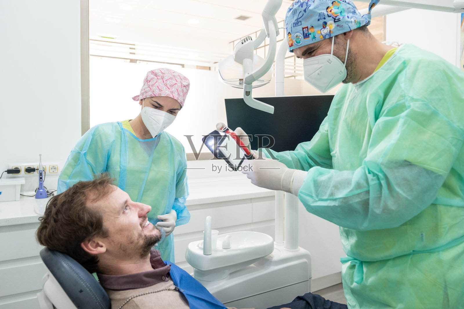 在牙医那里拍照。照片摄影图片