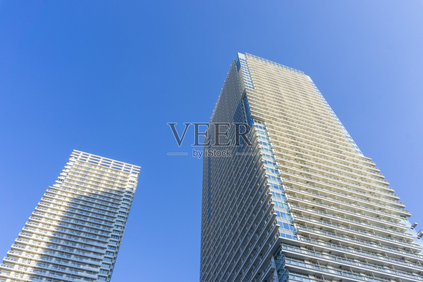 俯瞰高层公寓的风景照片照片摄影图片