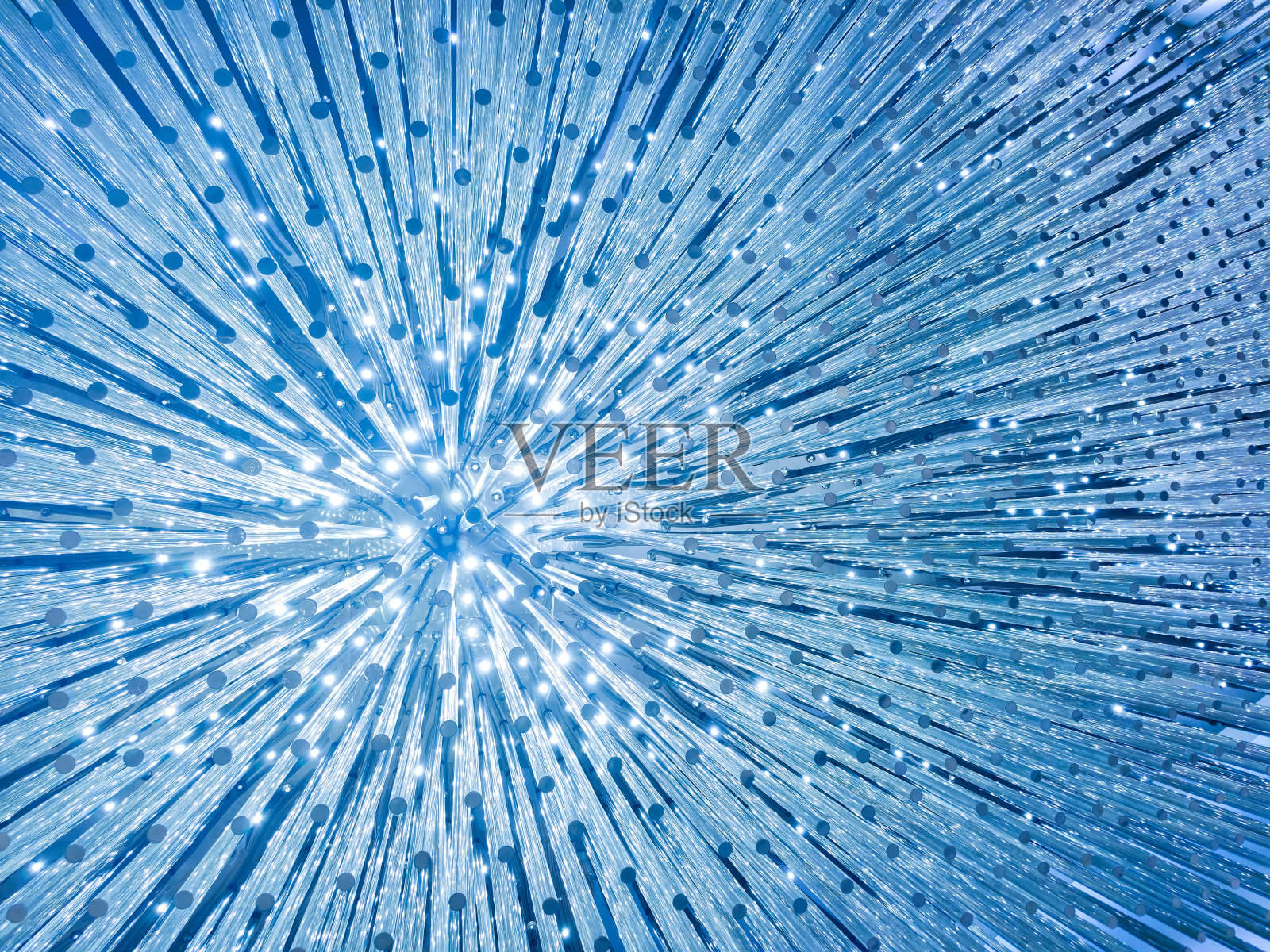 现代建筑内部的蓝色柱形抽象天花板照片摄影图片