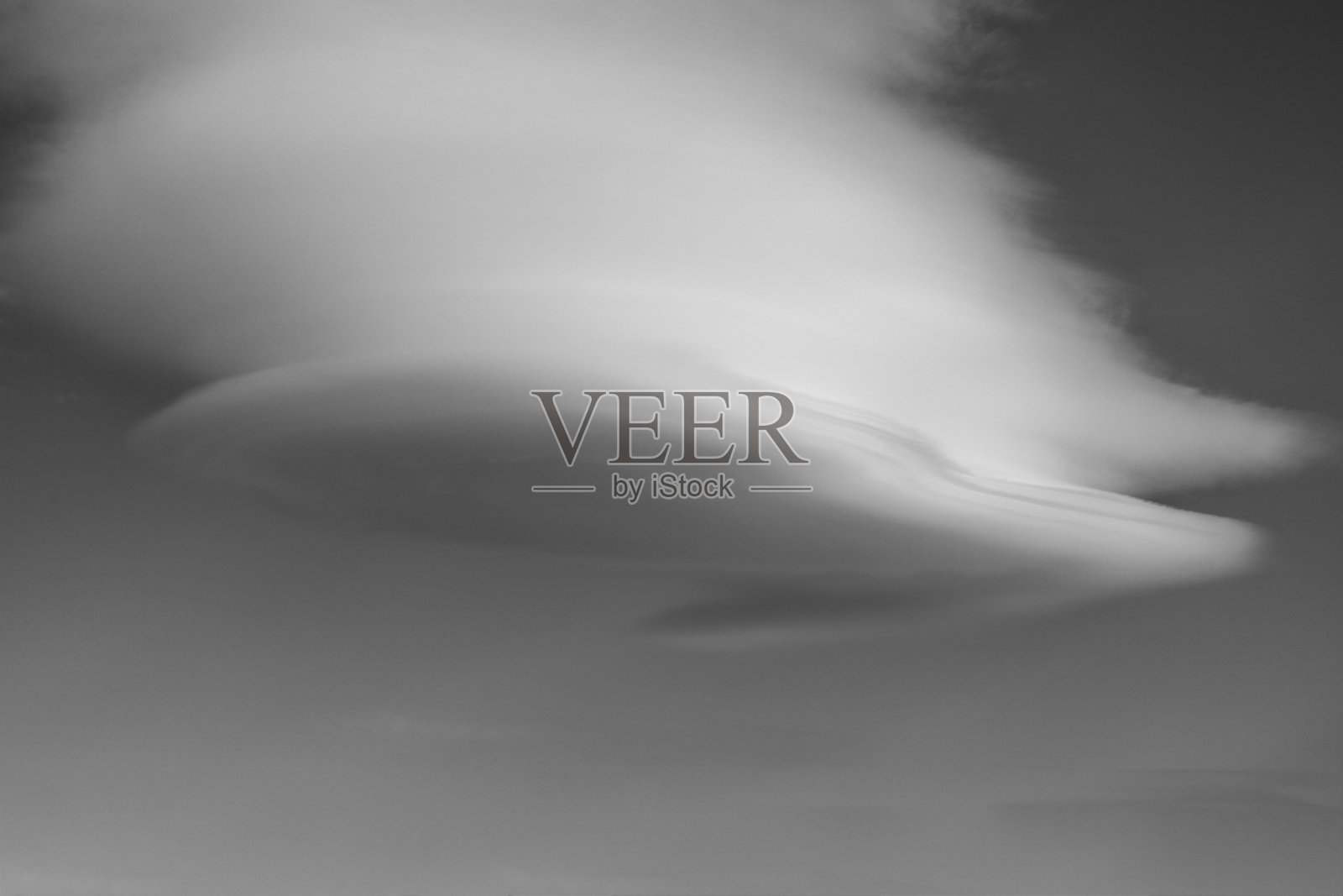 美丽的天空和荚状云照片摄影图片