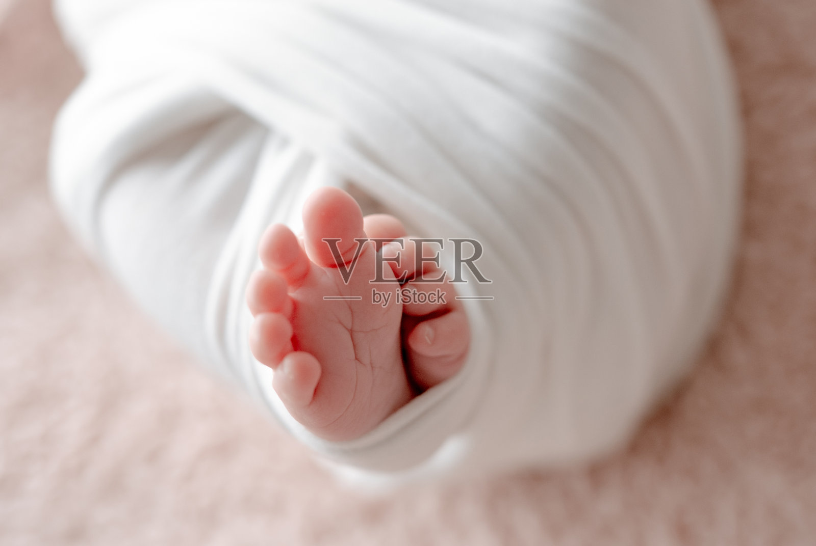 新生儿的腿特写照片摄影图片