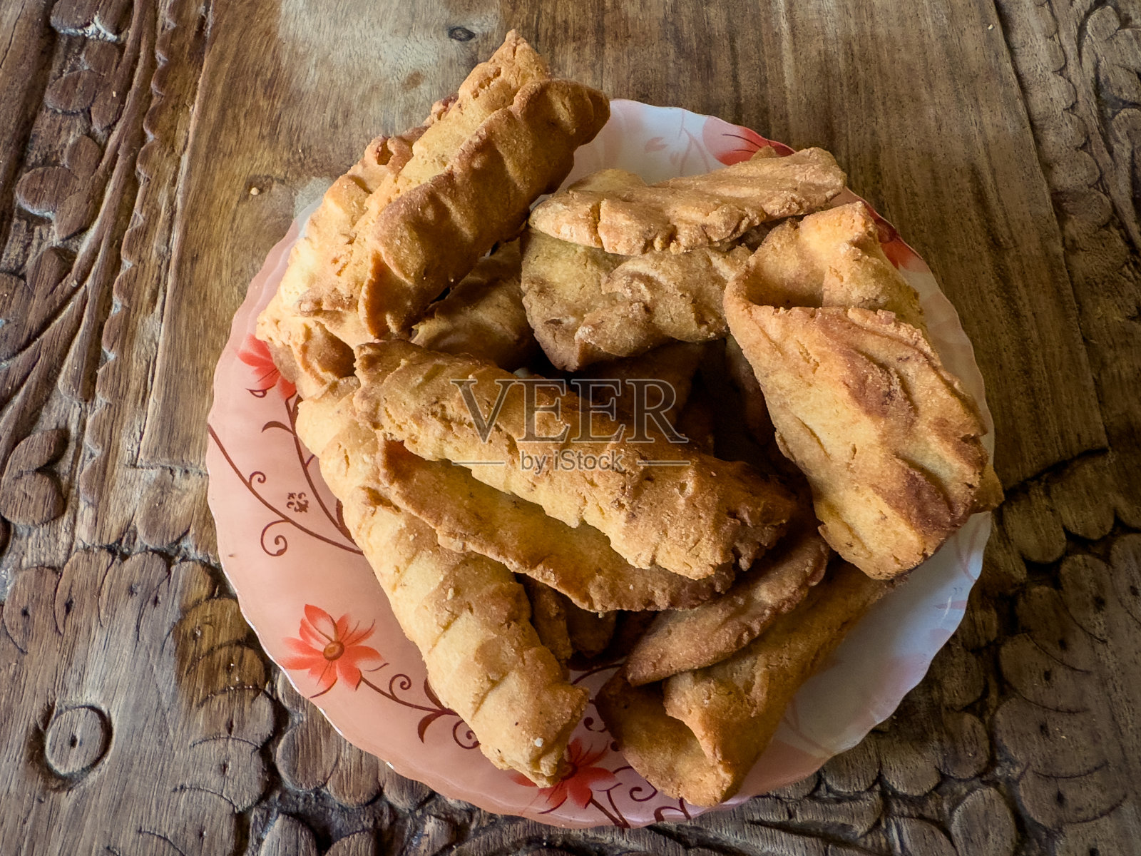 自制宽札饼或油炸糕点用作小吃照片摄影图片