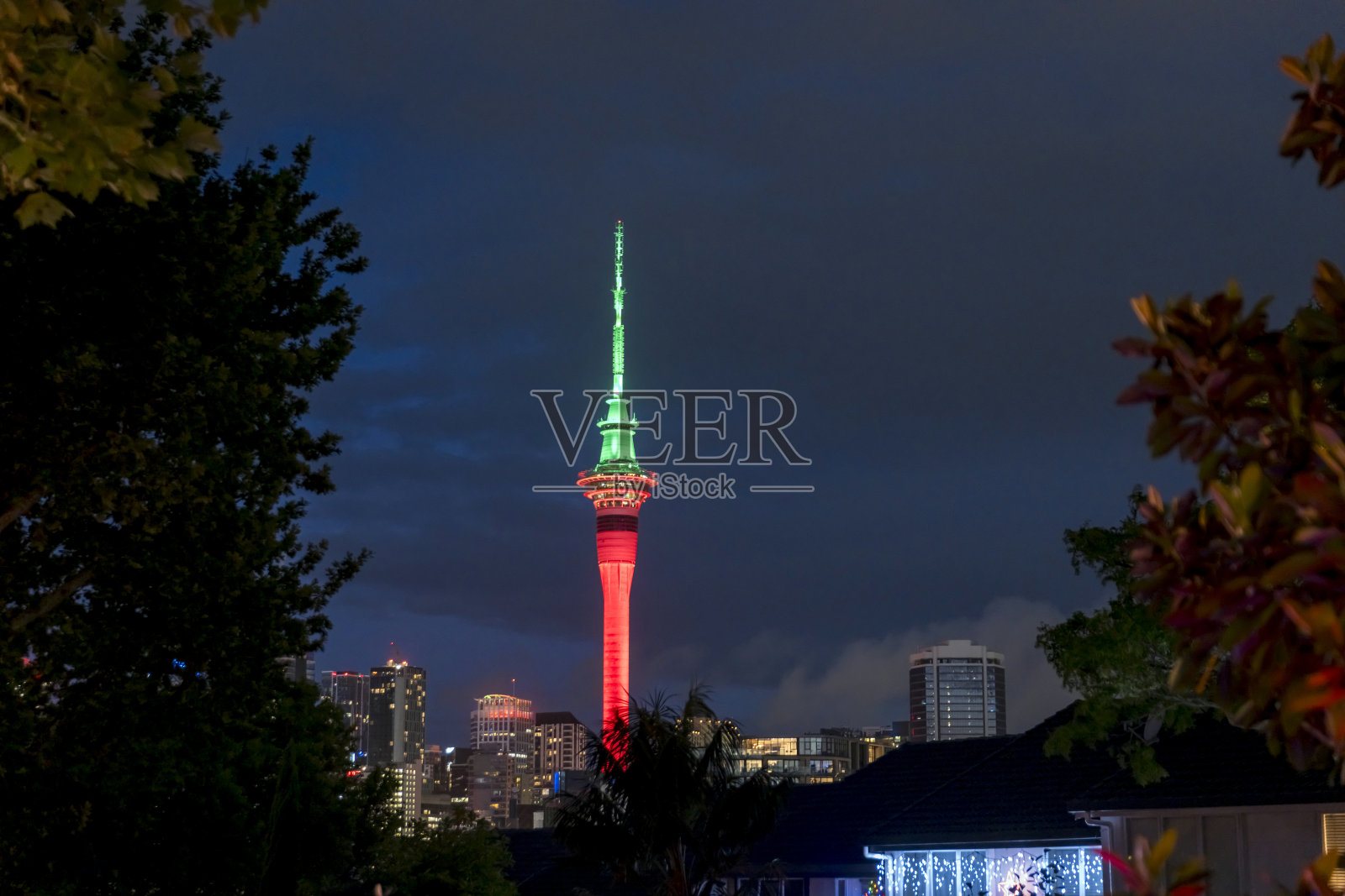 奥克兰市中心的夜晚照片摄影图片