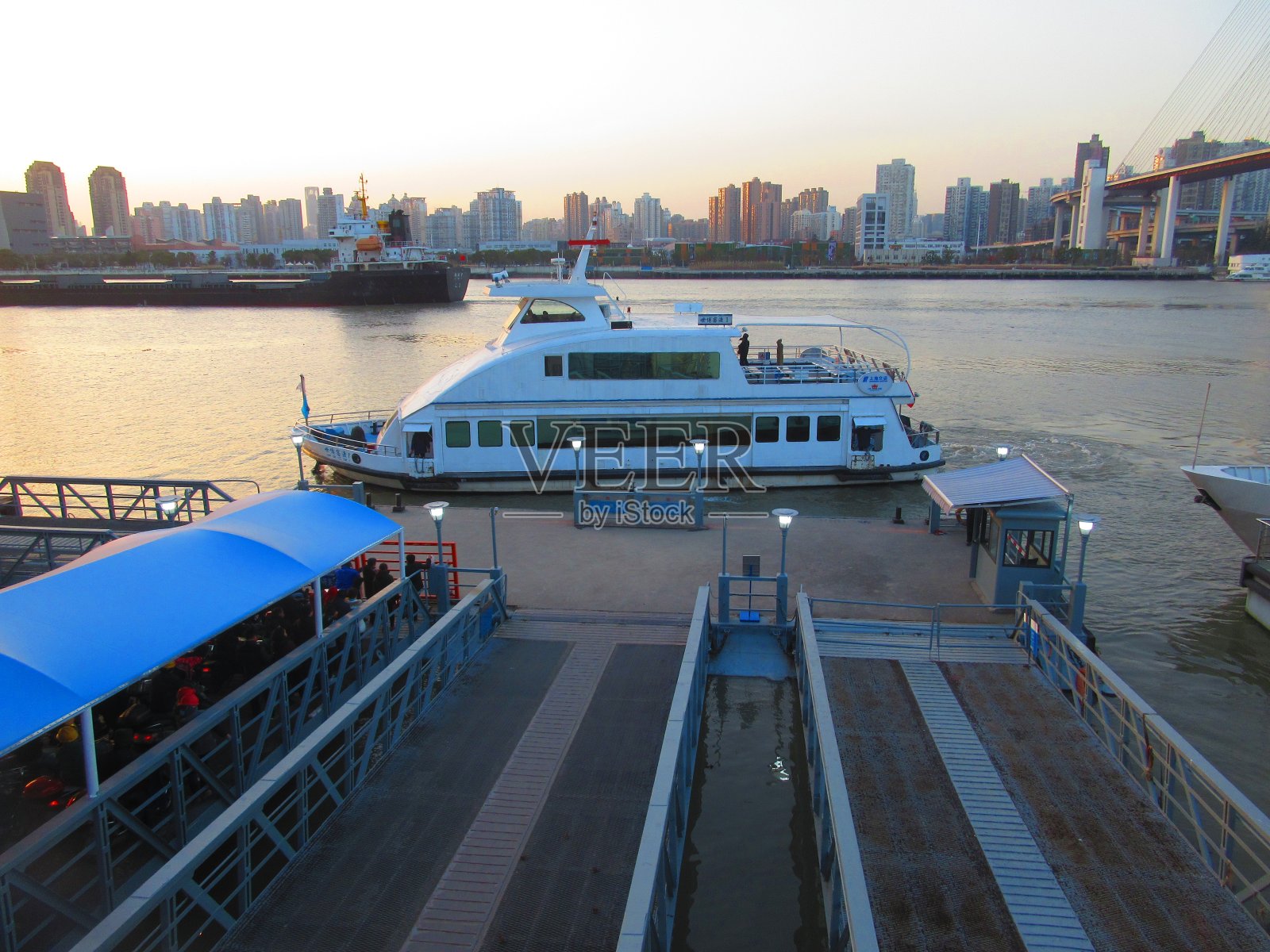 中国的观光游船和渡轮照片摄影图片