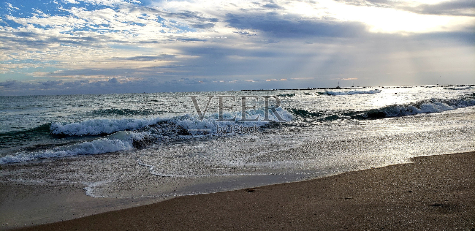 日出时的维罗海滩照片摄影图片