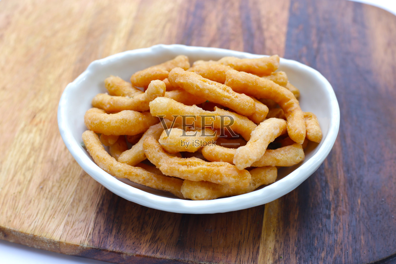 泰式炸面(泰式甜点)- Kanom Kan Bua照片摄影图片