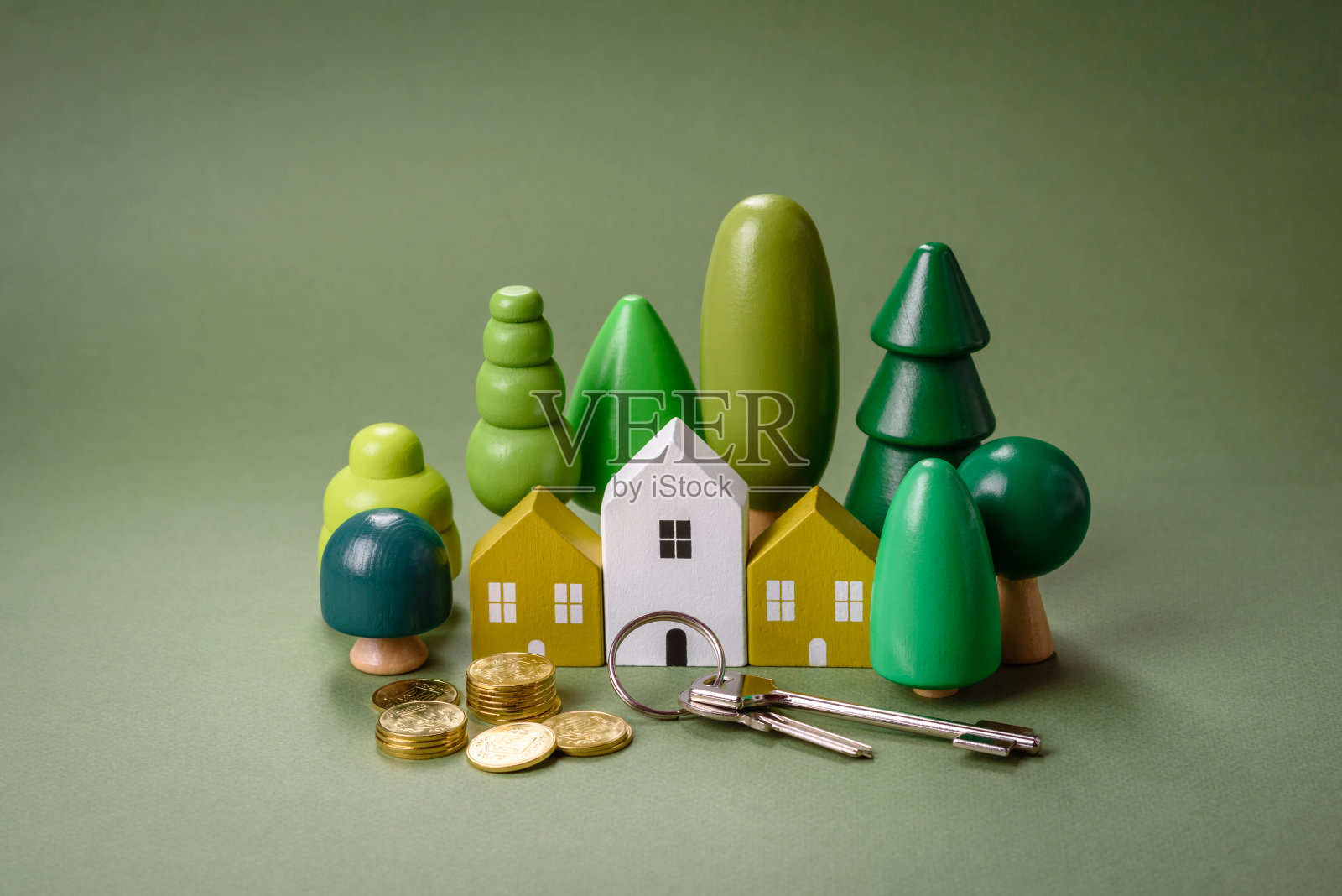 一个小木屋和钥匙作为投资你自己的家的一个想法照片摄影图片