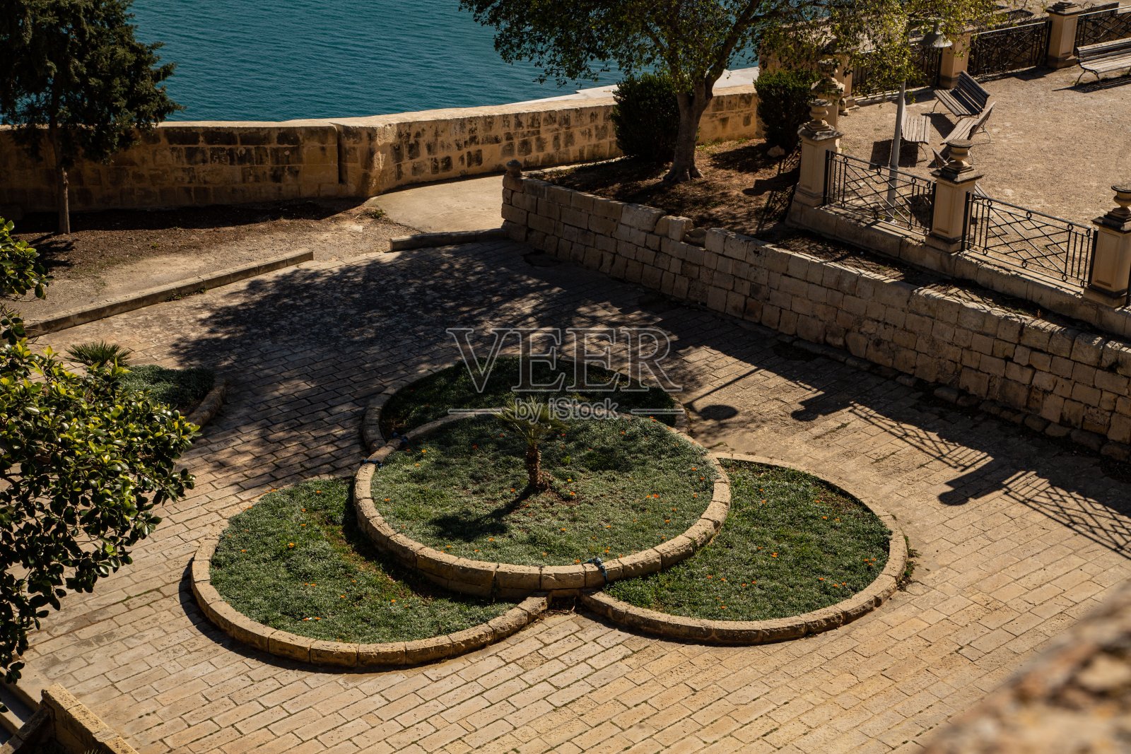 马耳他公园。照片摄影图片